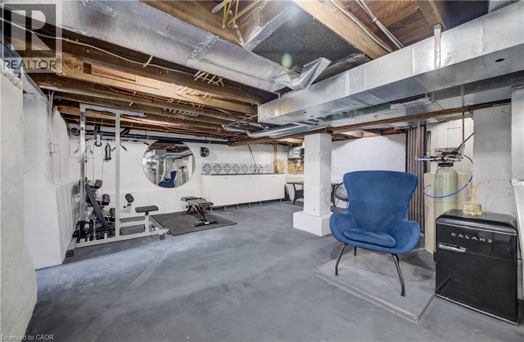 19 Cedar Street, Cambridge, ON - Indoor Photo Showing Basement