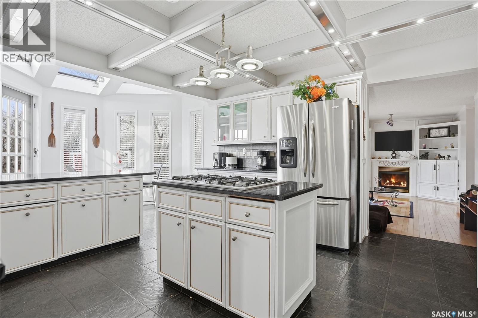 10 Meadow Bay, Lumsden, SK - Indoor Photo Showing Kitchen