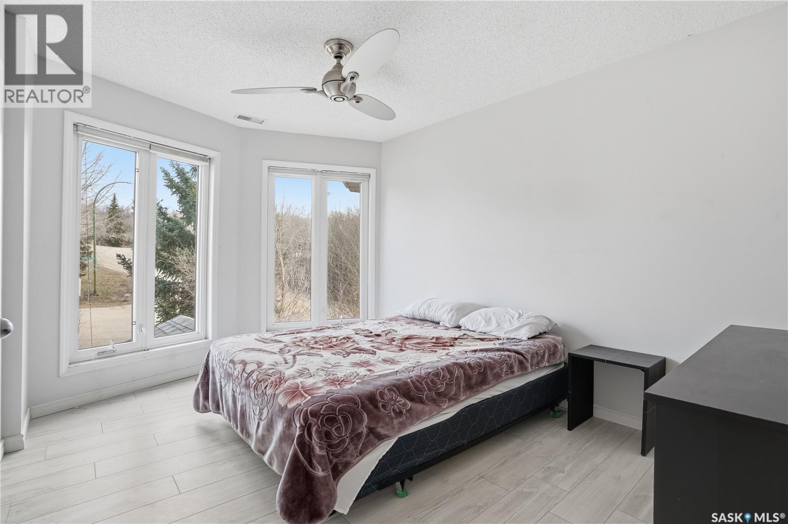10 Meadow Bay, Lumsden, SK - Indoor Photo Showing Bedroom