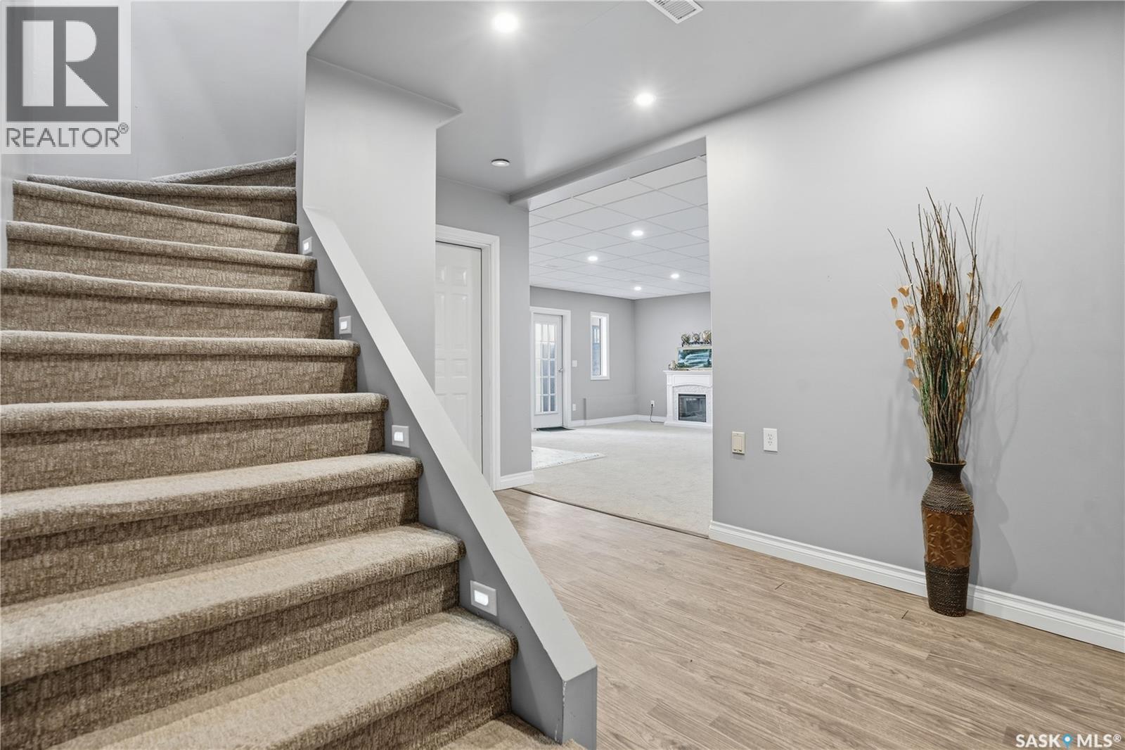 10 Meadow Bay, Lumsden, SK - Indoor Photo Showing Other Room