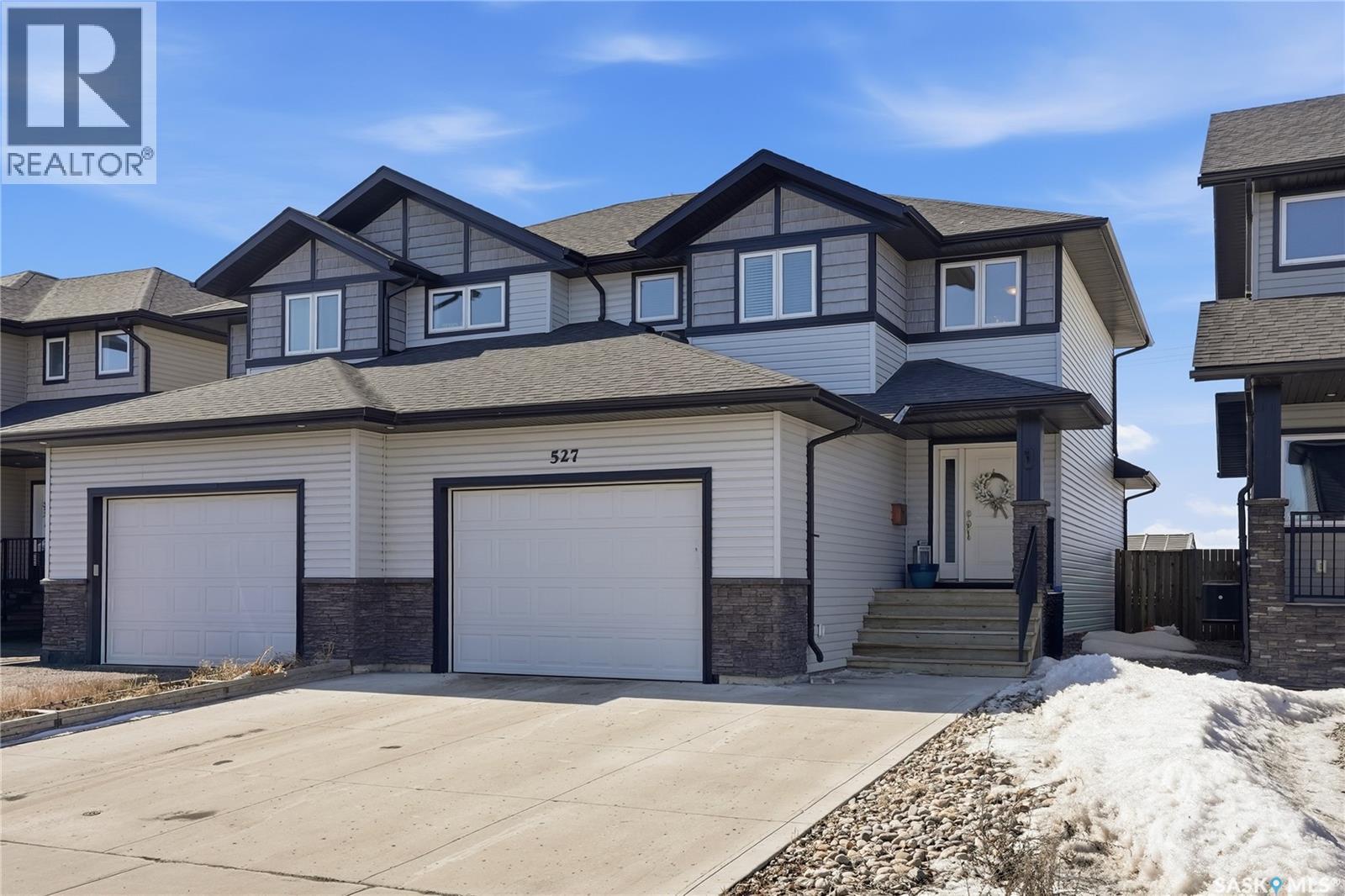 527 Maple Crescent, Warman, SK - Outdoor With Facade