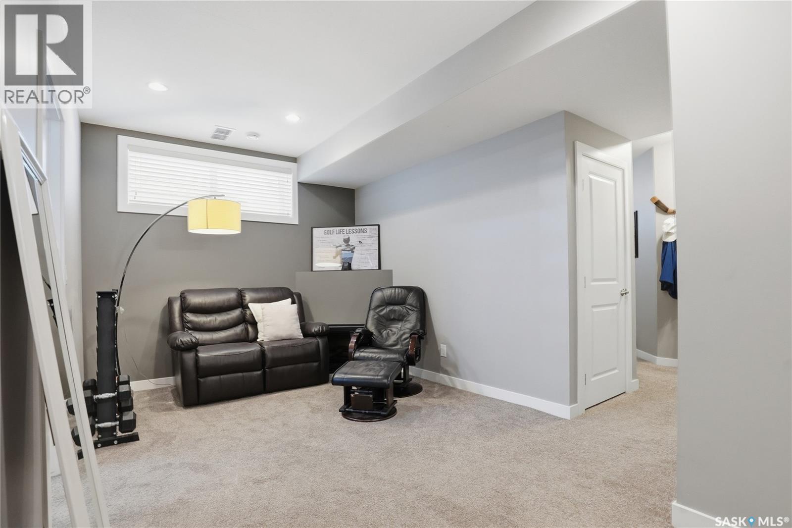 527 Maple Crescent, Warman, SK - Indoor