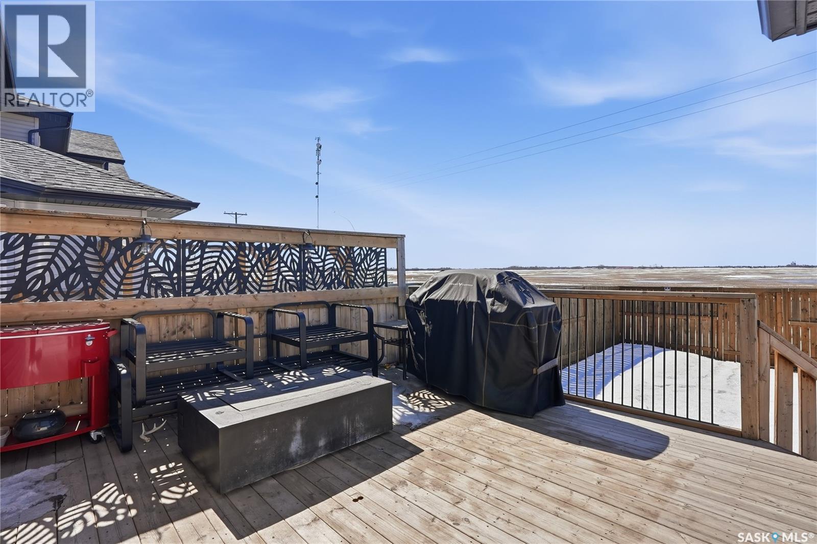 527 Maple Crescent, Warman, SK - Outdoor With Deck Patio Veranda