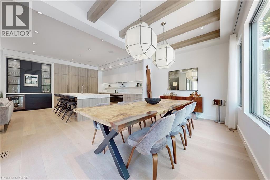 977 Gorton Avenue, Burlington, ON - Indoor Photo Showing Dining Room