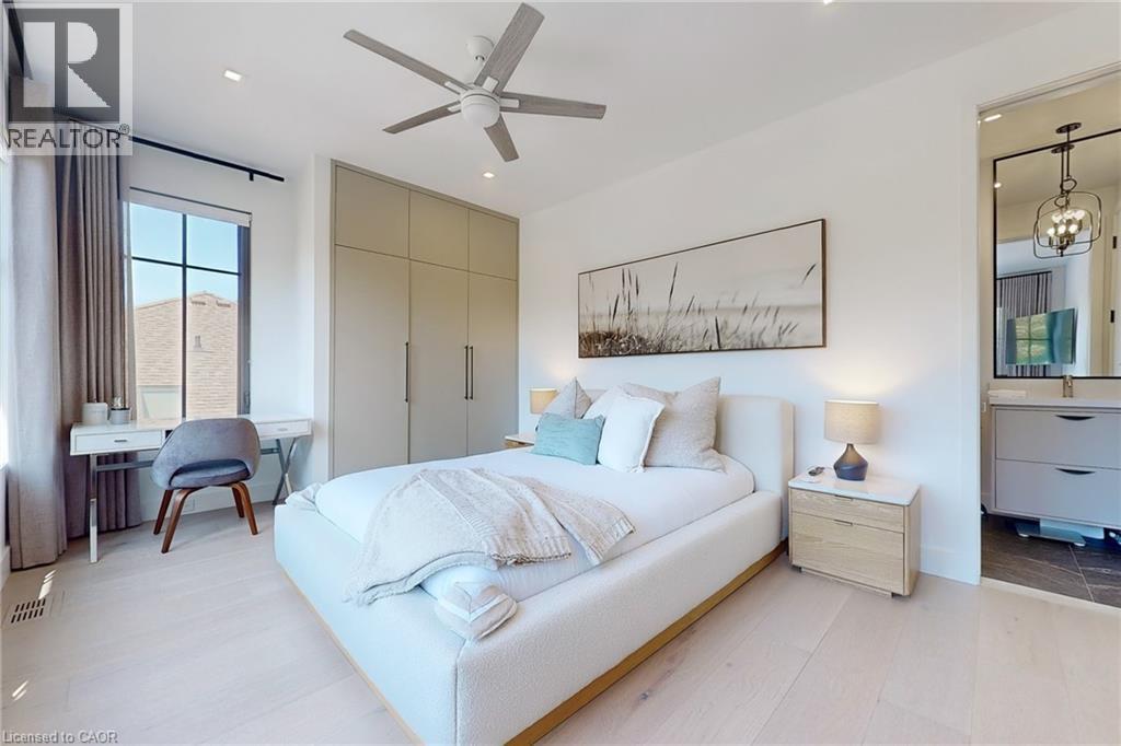 977 Gorton Avenue, Burlington, ON - Indoor Photo Showing Bedroom
