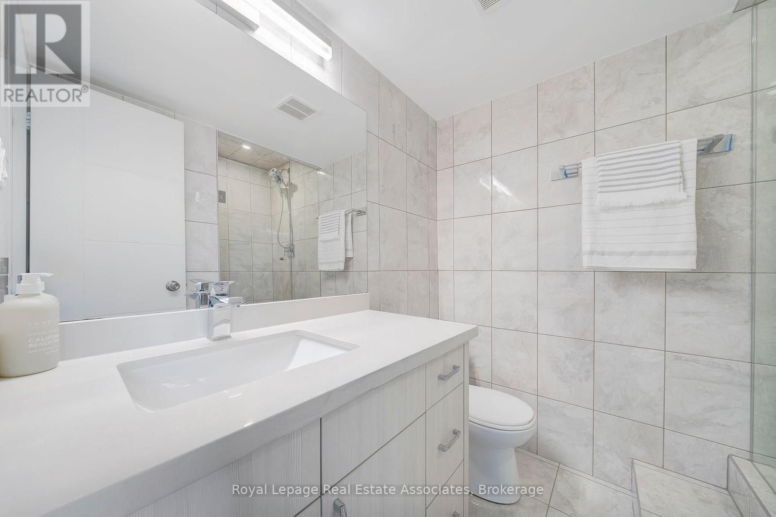 1406 - 335 Mill Road, Toronto, ON - Indoor Photo Showing Bathroom