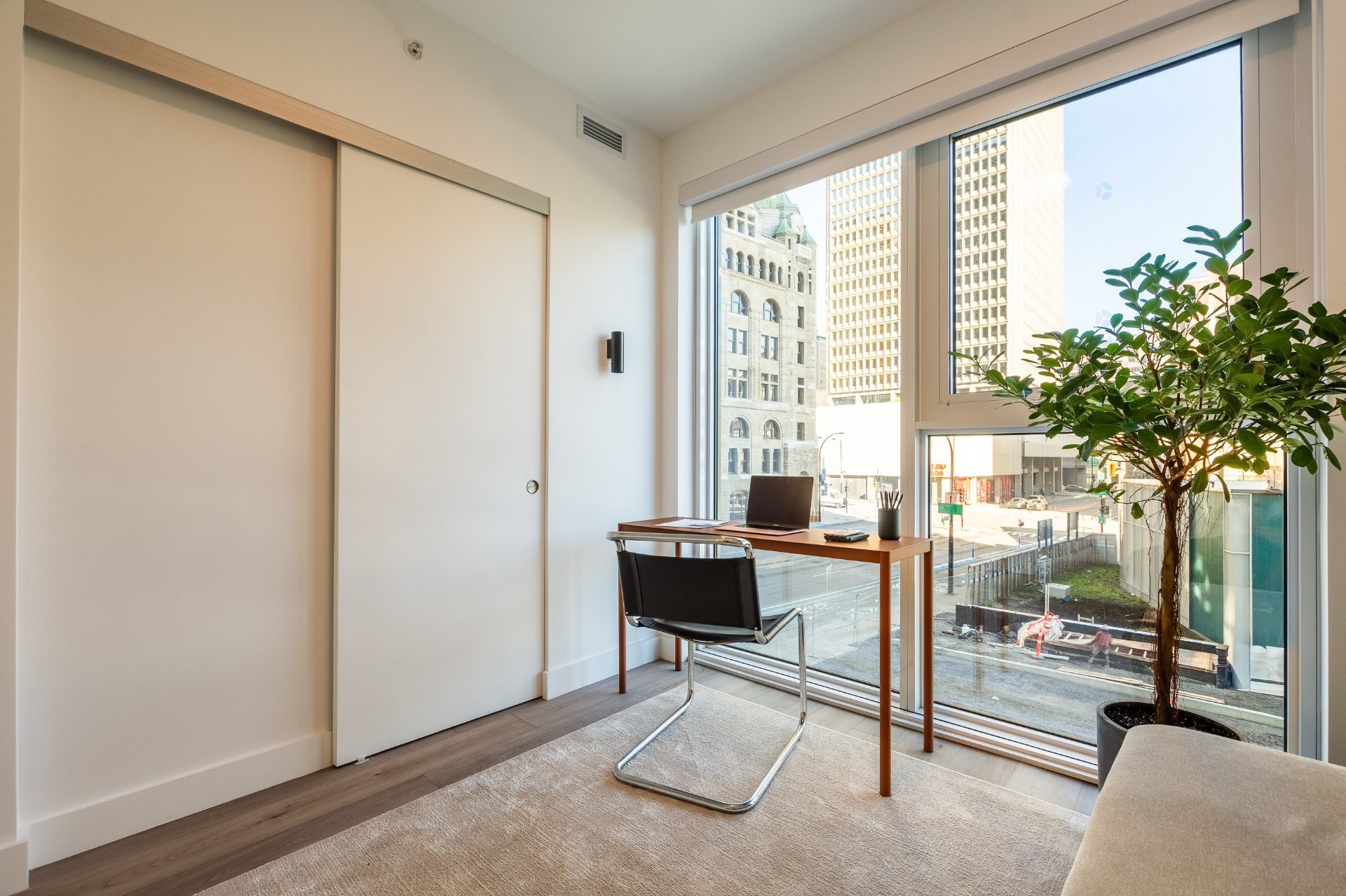 Bedroom - 617-1114 Rue St-Antoine O., Montréal (Ville-Marie), QC - Indoor Photo Showing Other Room