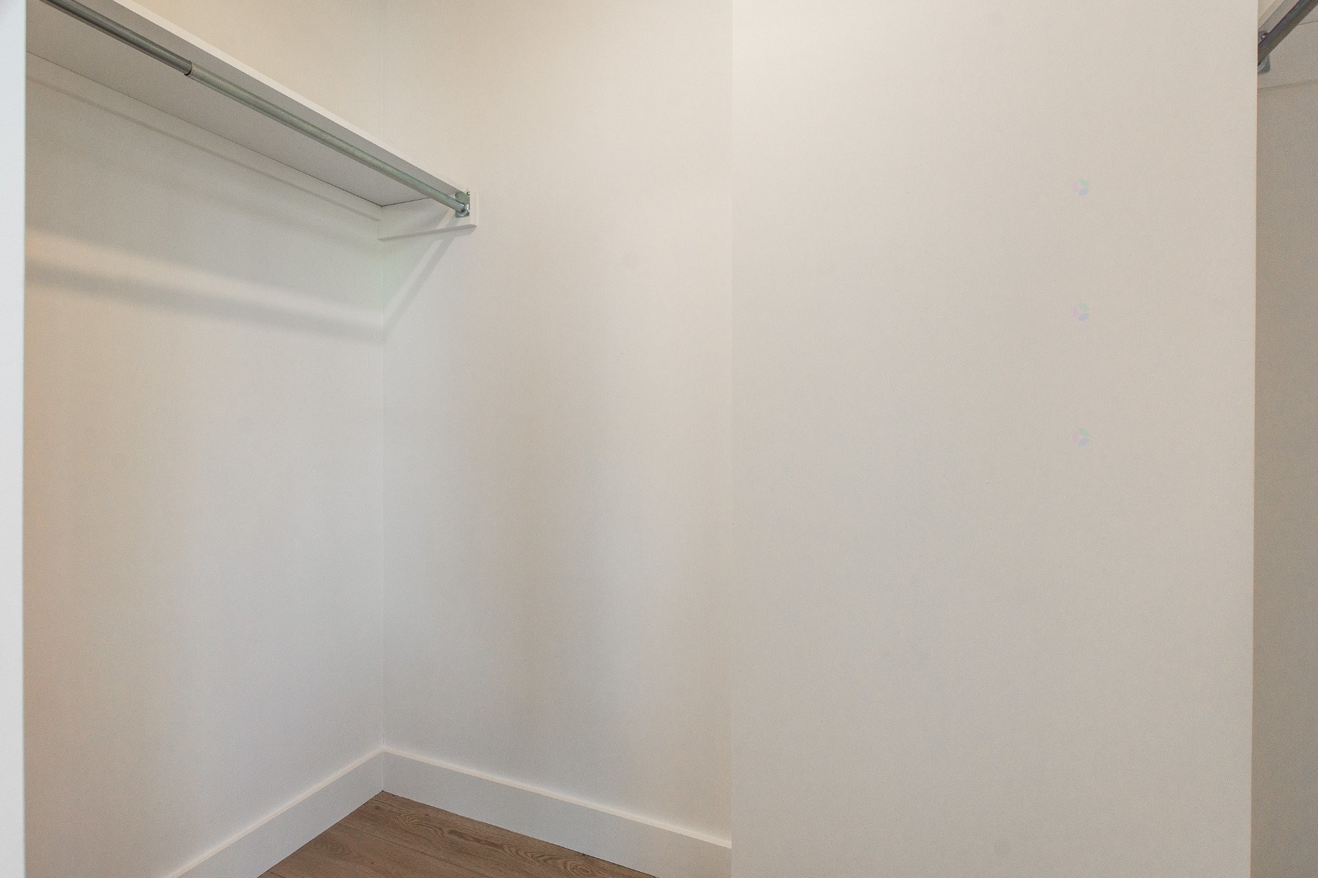 Closet - 617-1114 Rue St-Antoine O., Montréal (Ville-Marie), QC - Indoor Photo Showing Other Room