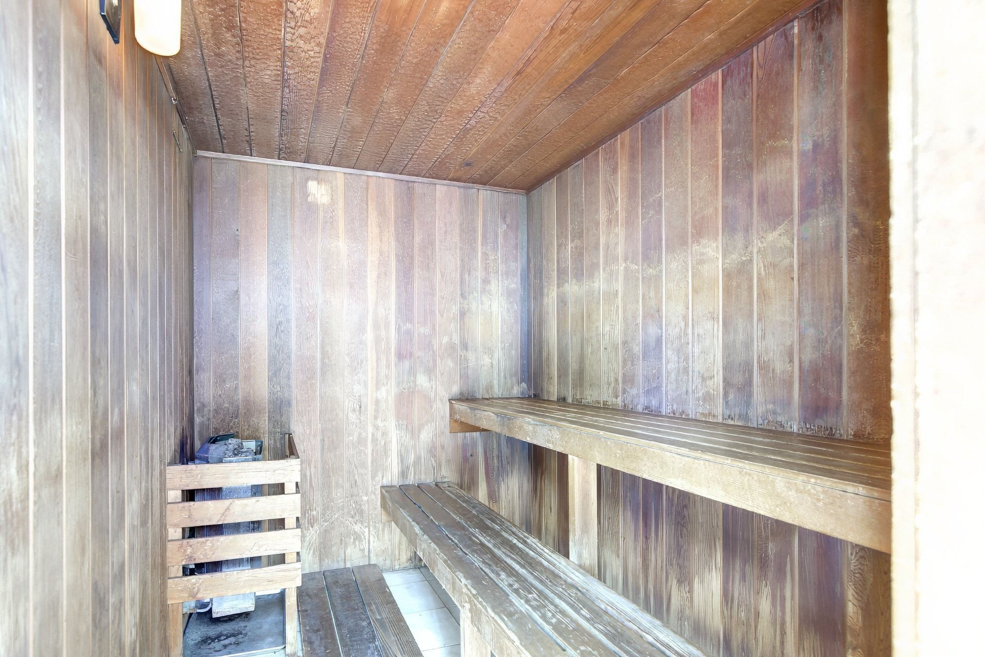 Sauna - 704-801 Rue De La Commune E., Montréal (Ville-Marie), QC - Indoor Photo Showing Other Room