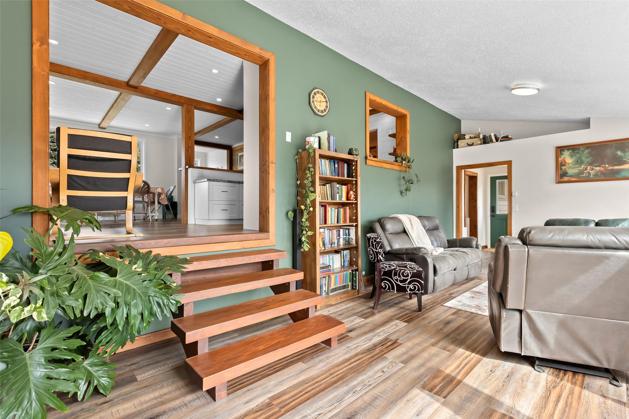 3955 46Th Street, Creston, BC - Indoor