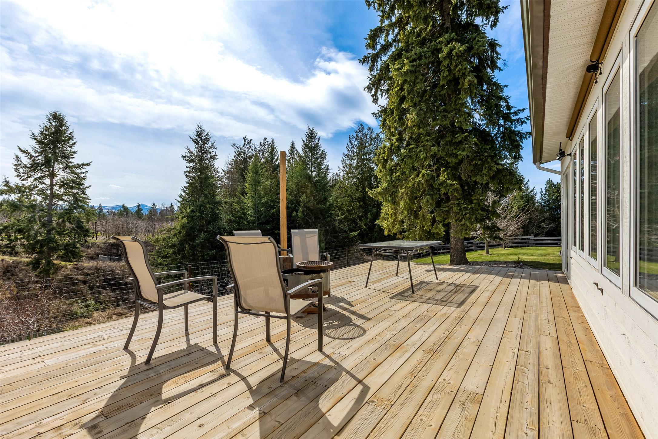3955 46Th Street, Creston, BC - Outdoor With Deck Patio Veranda