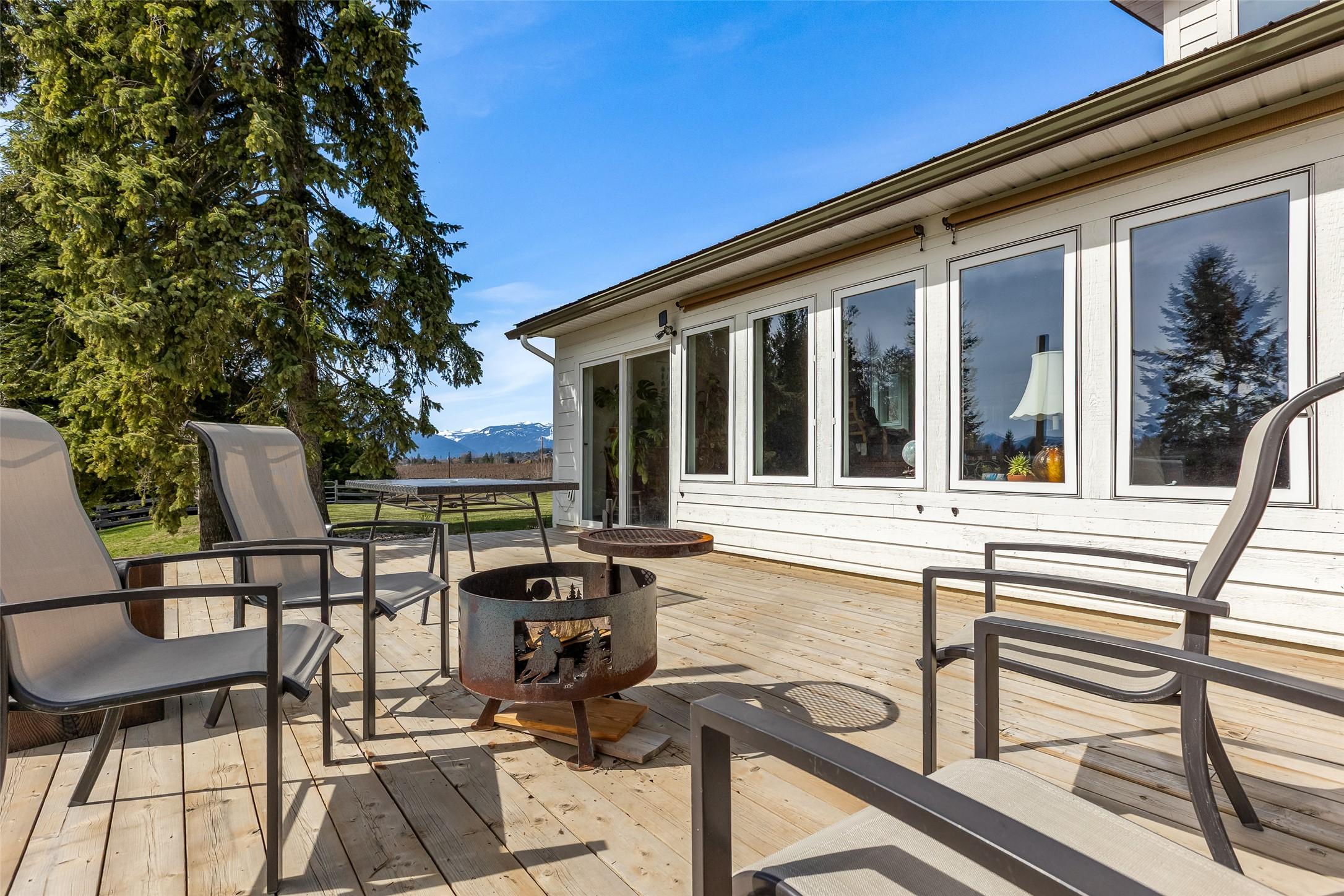 3955 46Th Street, Creston, BC - Outdoor With Deck Patio Veranda With Exterior