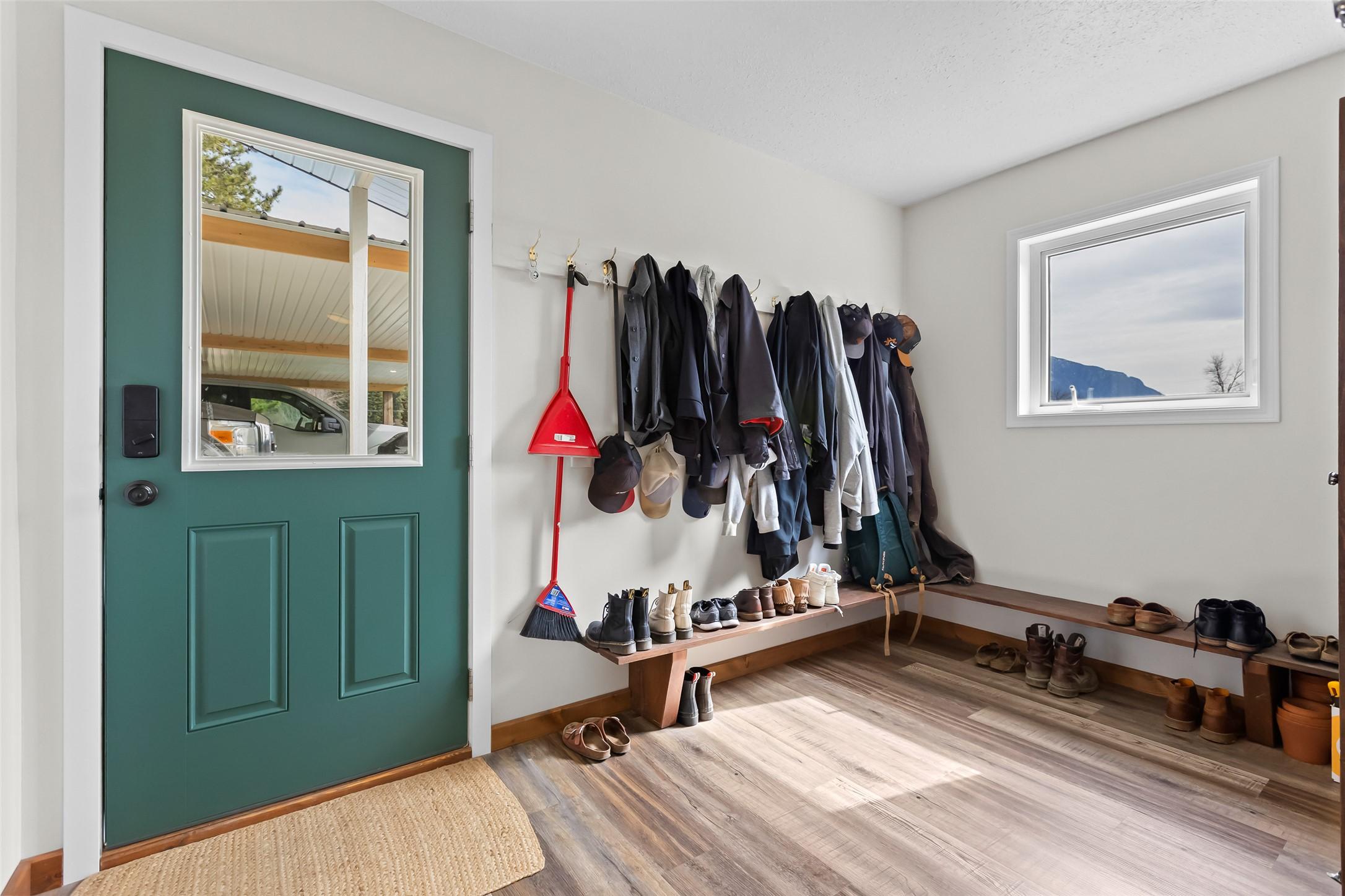 3955 46Th Street, Creston, BC - Indoor