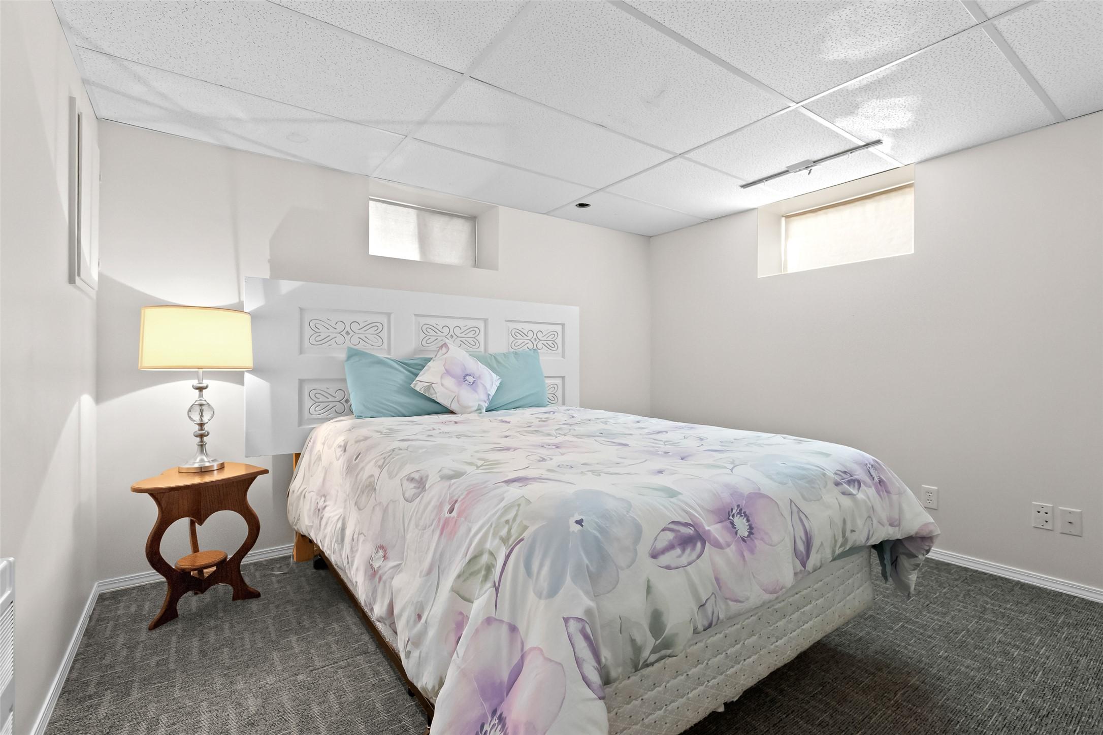 3955 46Th Street, Creston, BC - Indoor Photo Showing Bedroom