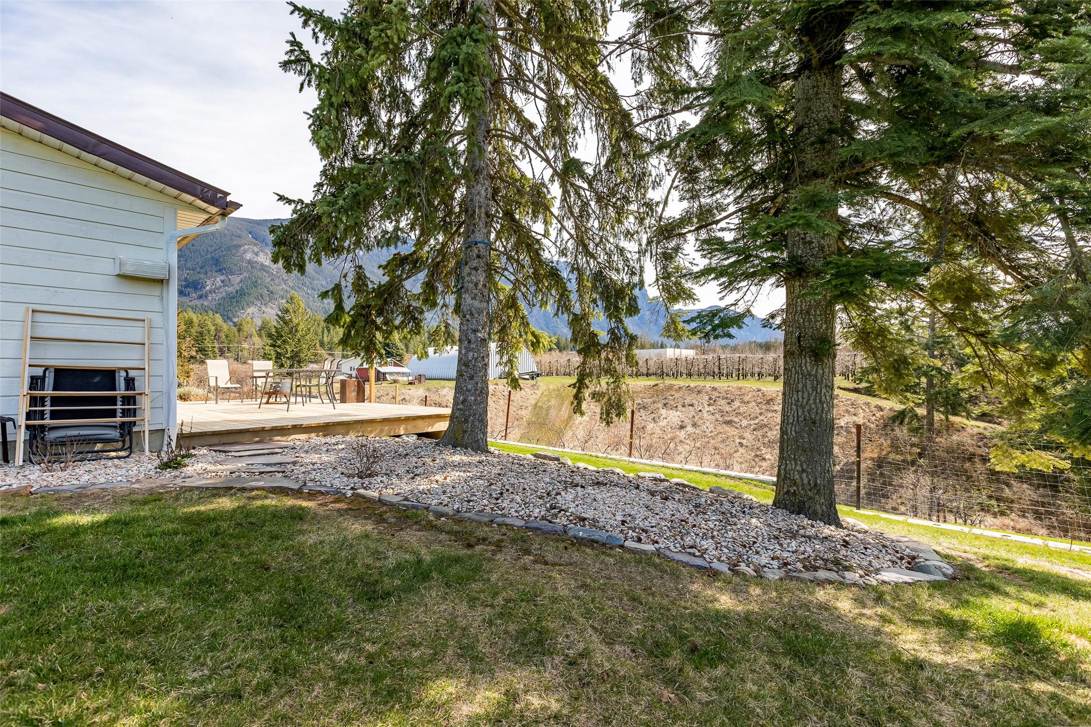 3955 46Th Street, Creston, BC - Outdoor