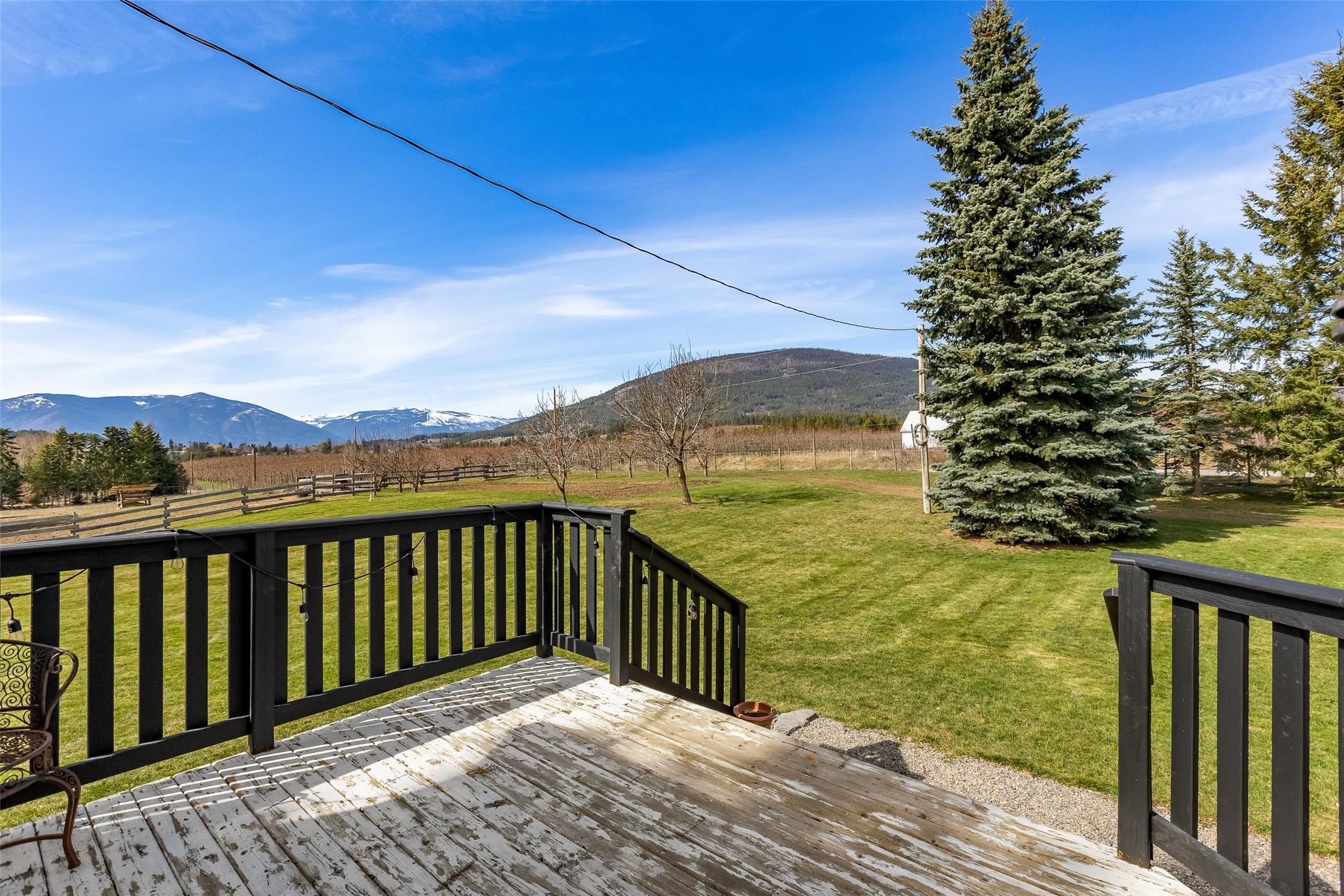 3955 46Th Street, Creston, BC - Outdoor With View