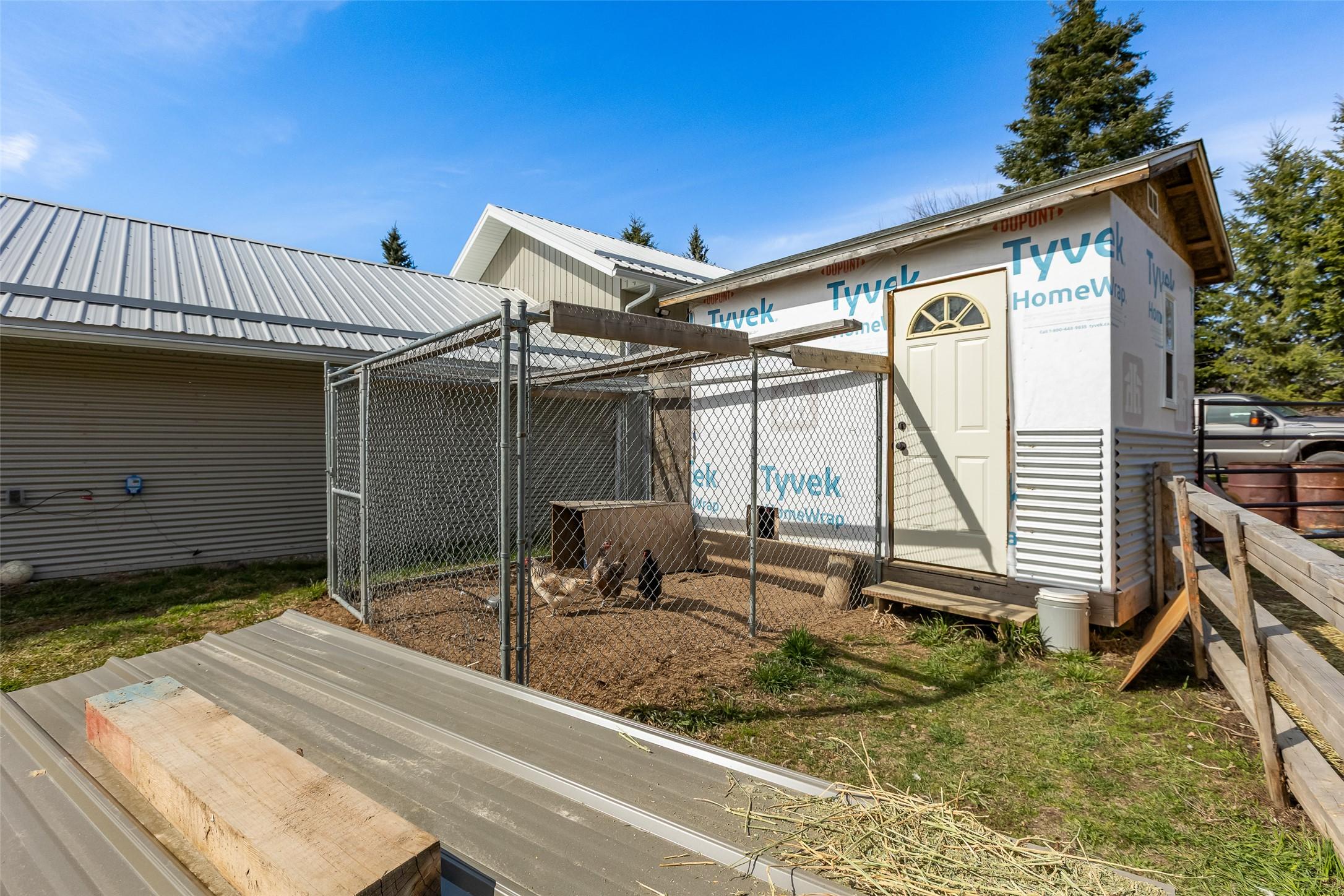 3955 46Th Street, Creston, BC - Outdoor