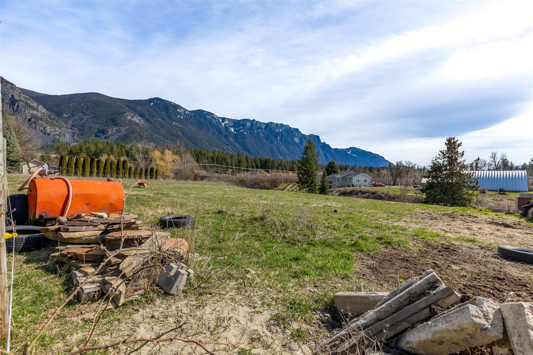 3955 46Th Street, Creston, BC - Outdoor With View