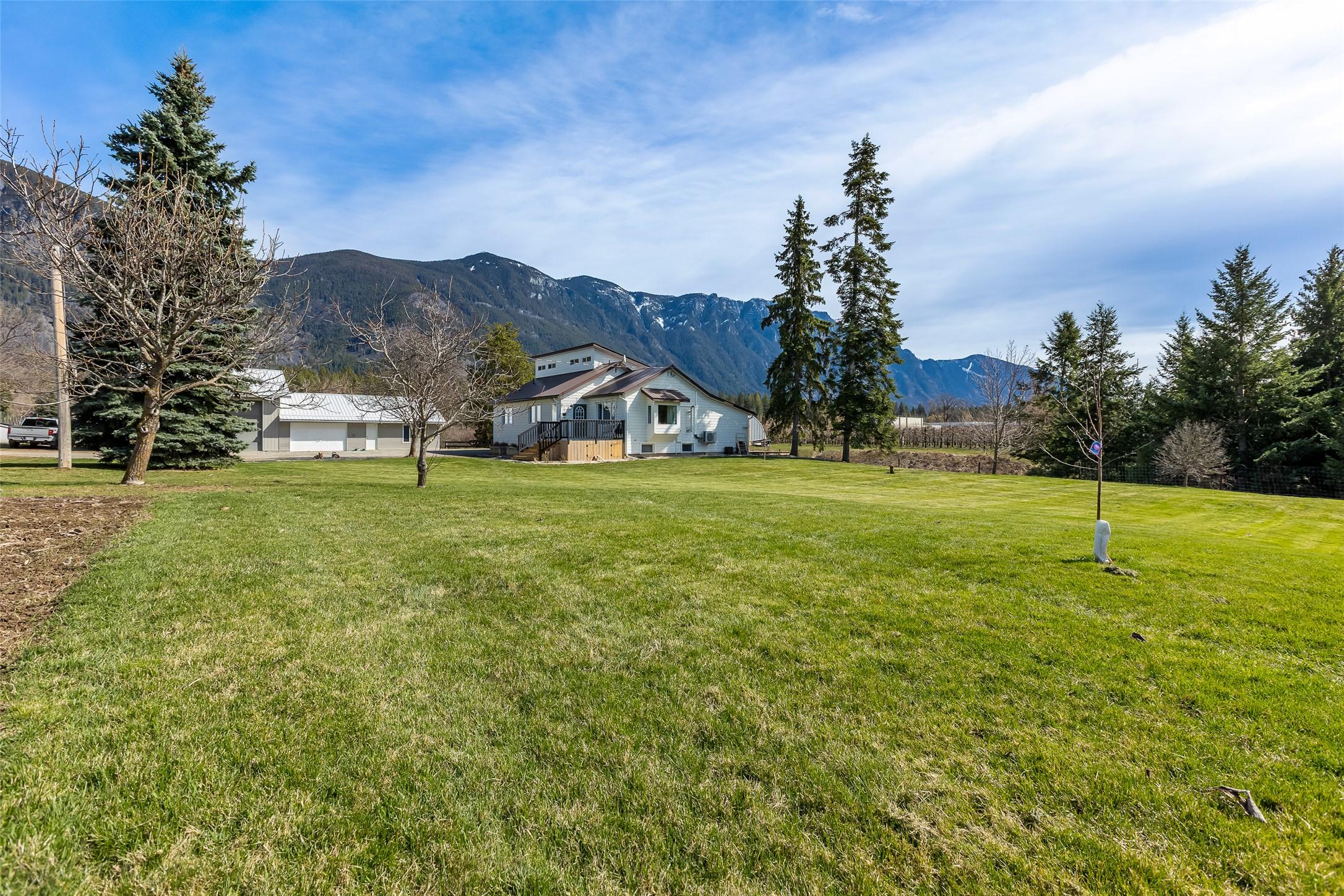 3955 46Th Street, Creston, BC - Outdoor With View