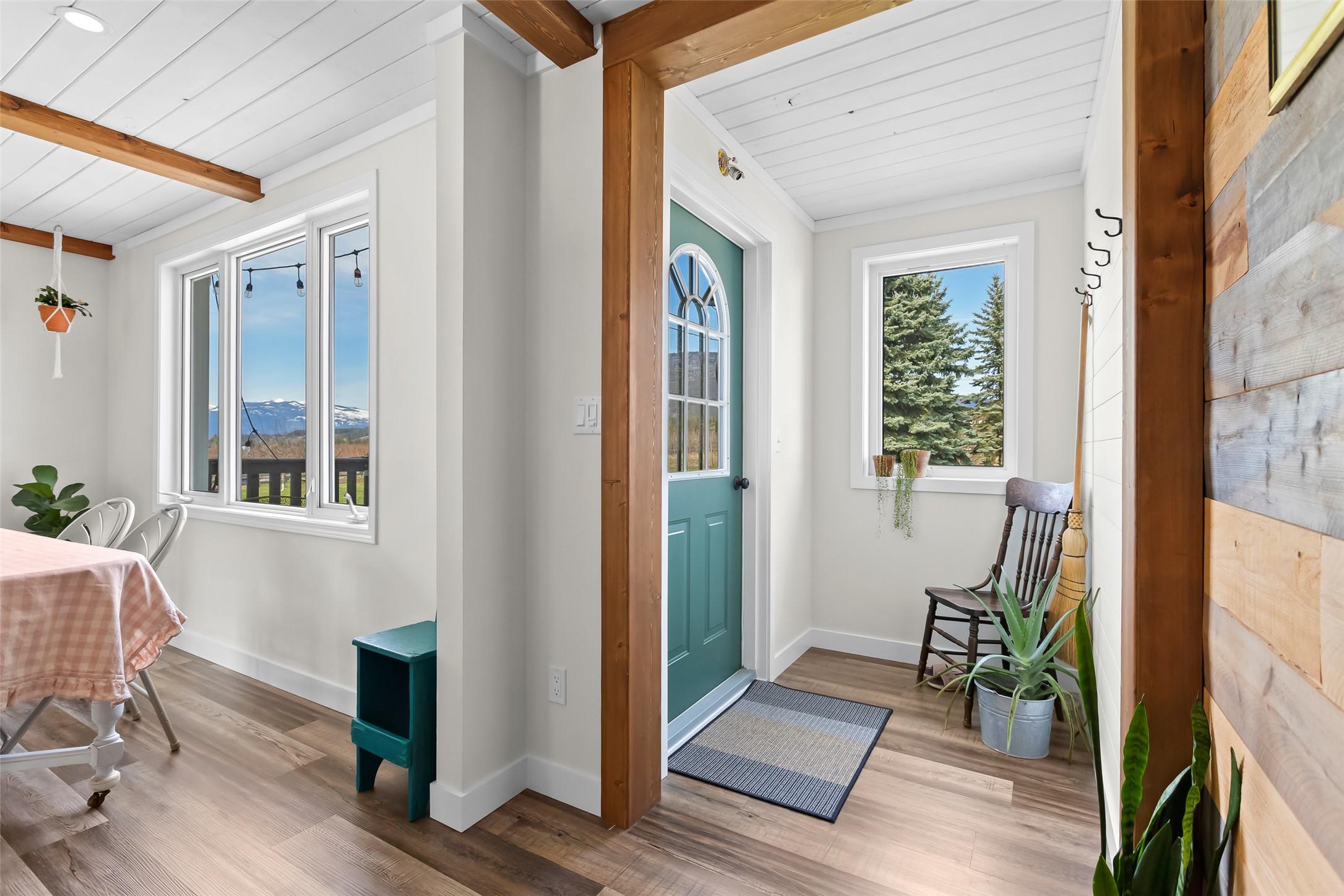3955 46Th Street, Creston, BC - Indoor