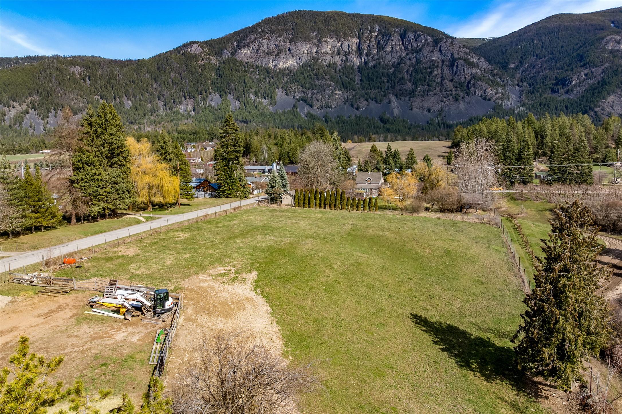 3955 46Th Street, Creston, BC - Outdoor With View