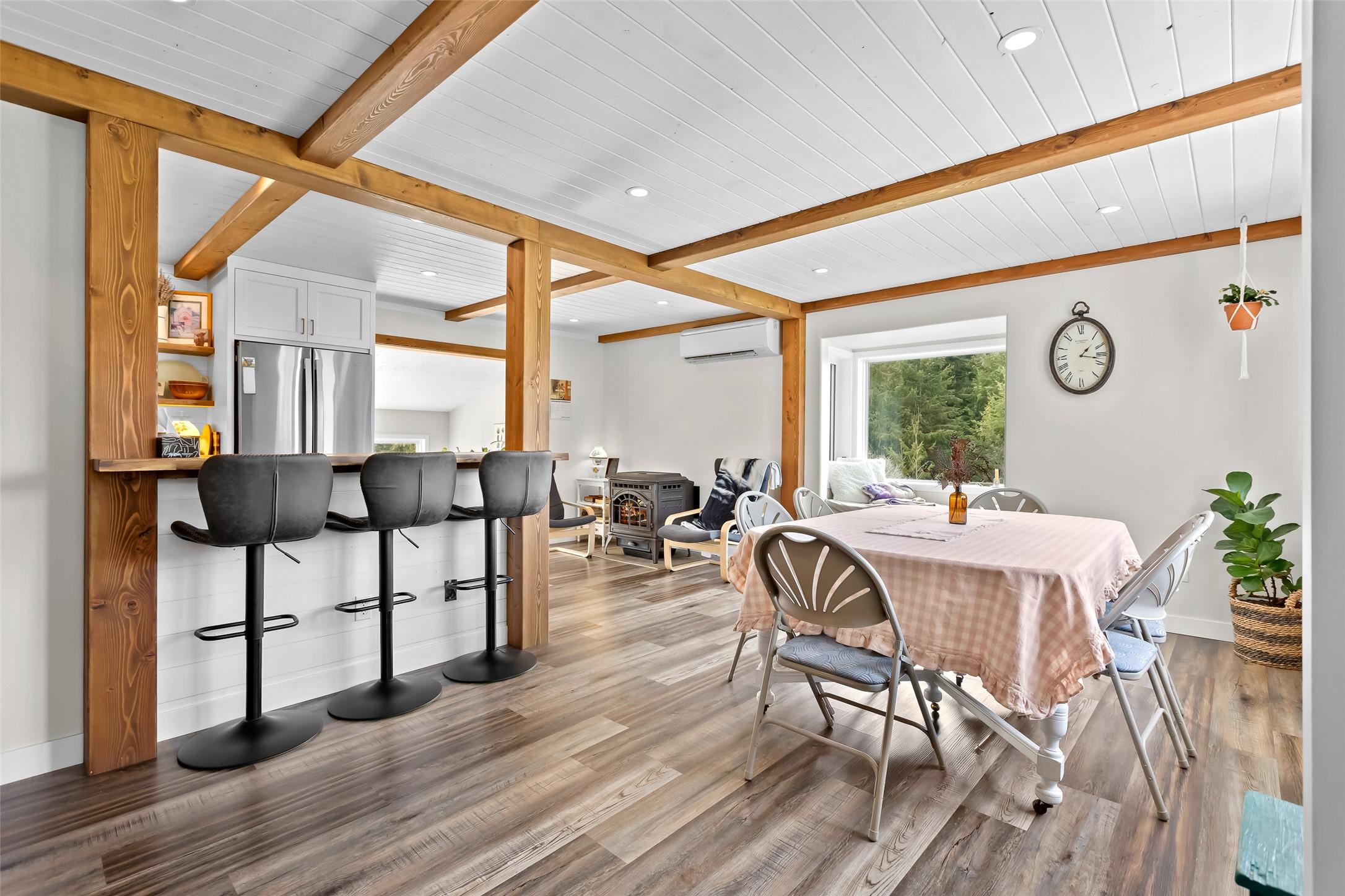 3955 46Th Street, Creston, BC - Indoor Photo Showing Dining Room