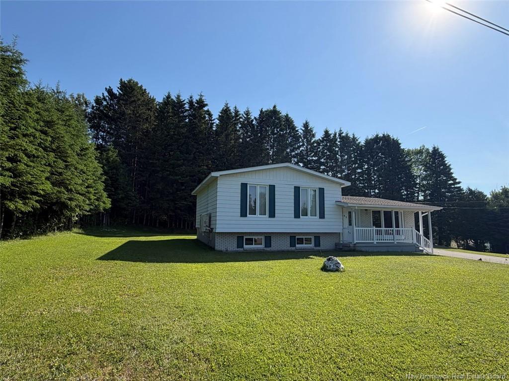 95 Des Érables Ave, Clair, NB