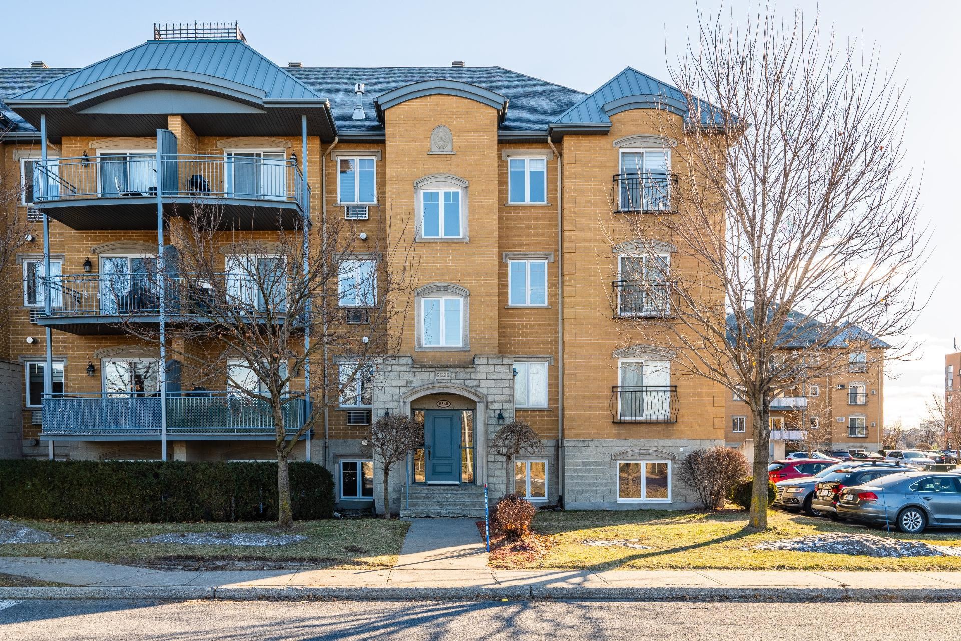 Front of Structure - 302-6535 Boul. Chevrier, Brossard, QC - Outdoor With Facade