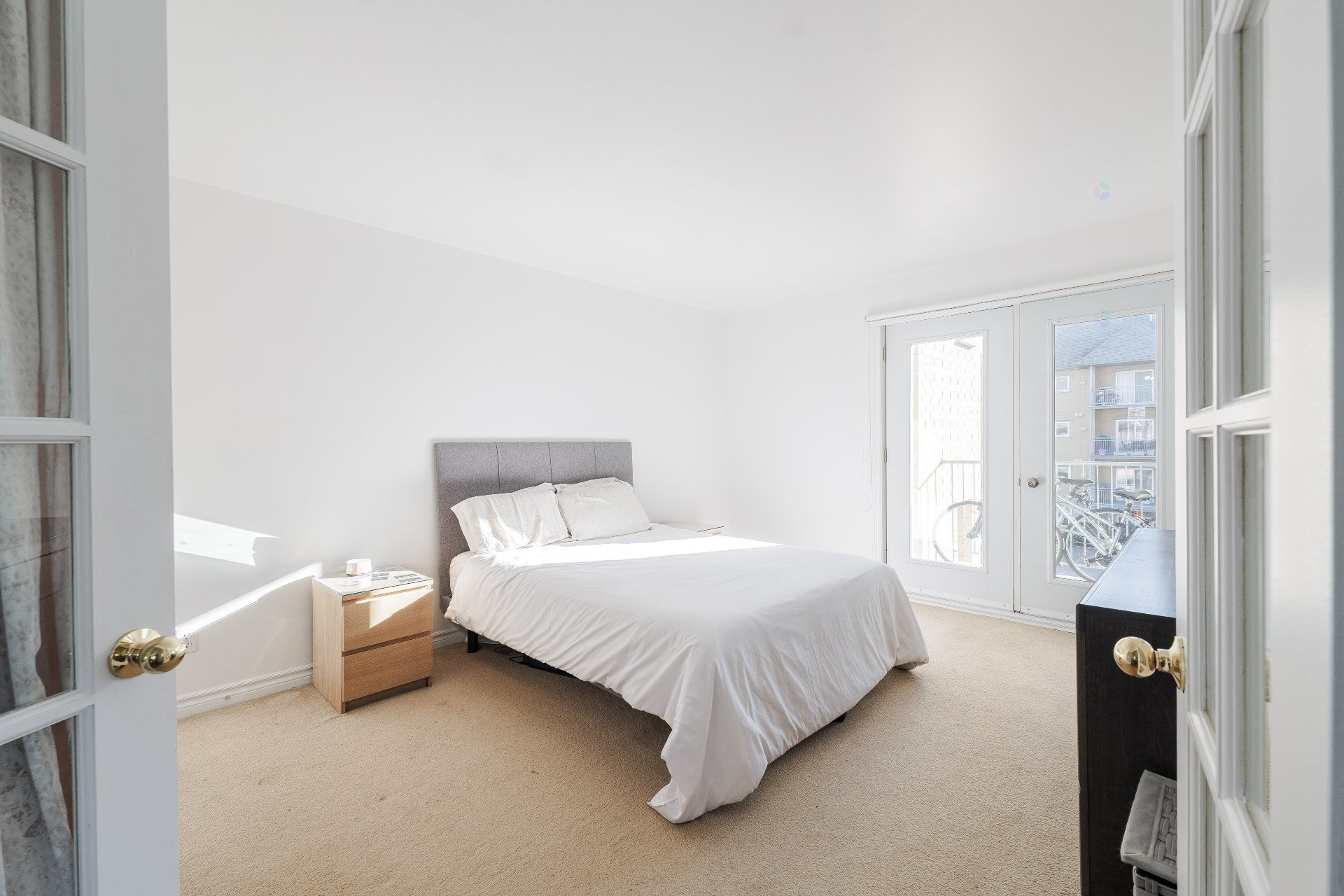 Master Bedroom - 302-6535 Boul. Chevrier, Brossard, QC - Indoor Photo Showing Bedroom