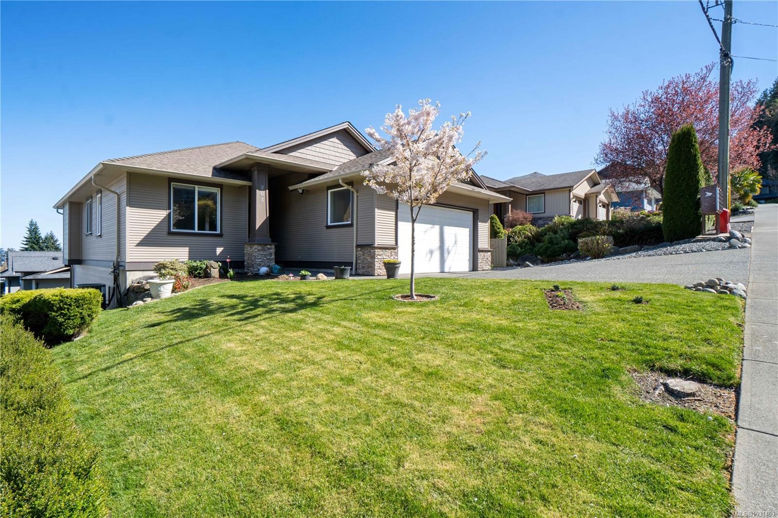 505 Hall Rd, Ladysmith, BC