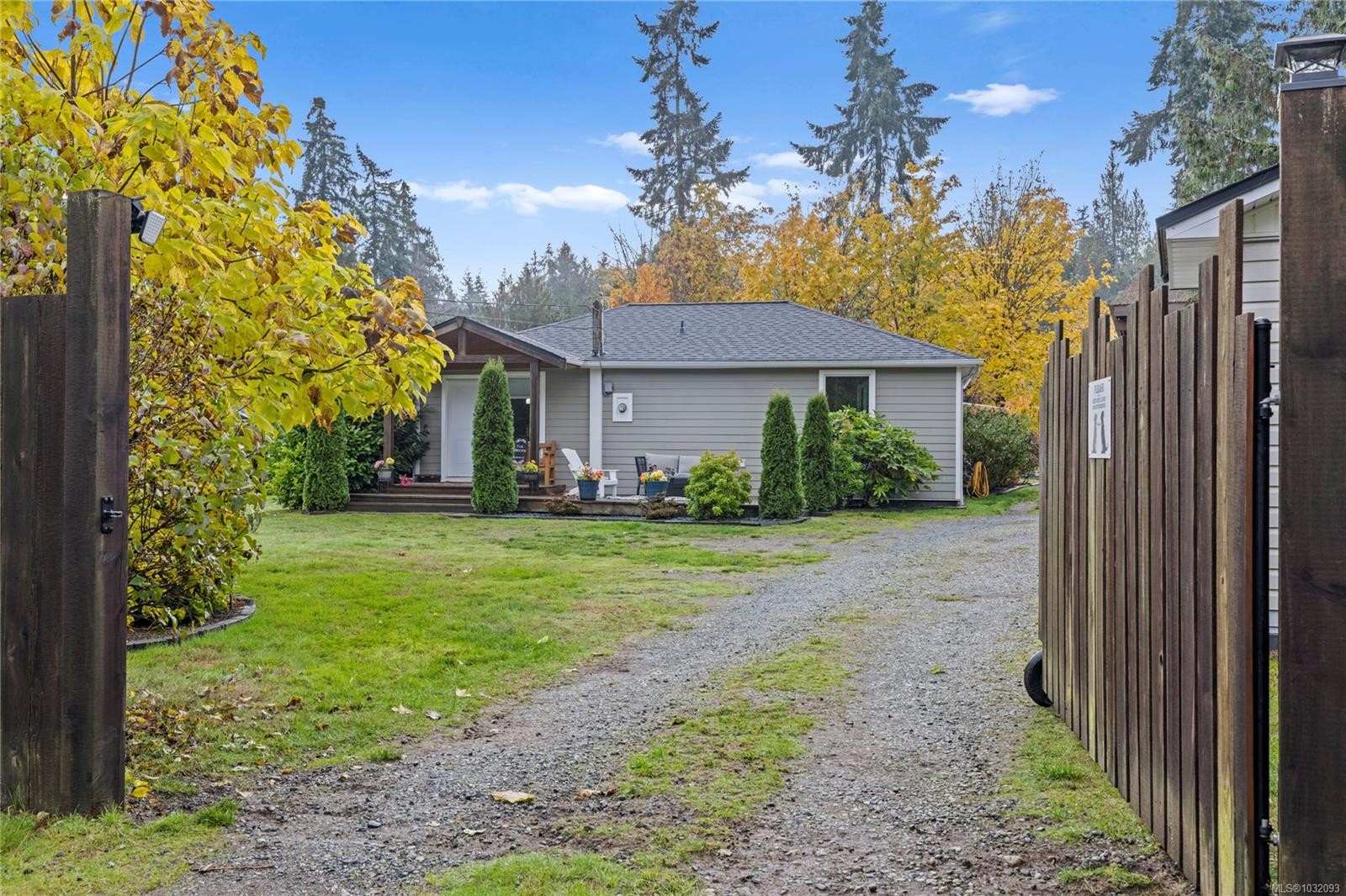 2920 Marshall Rd, Qualicum Beach, BC