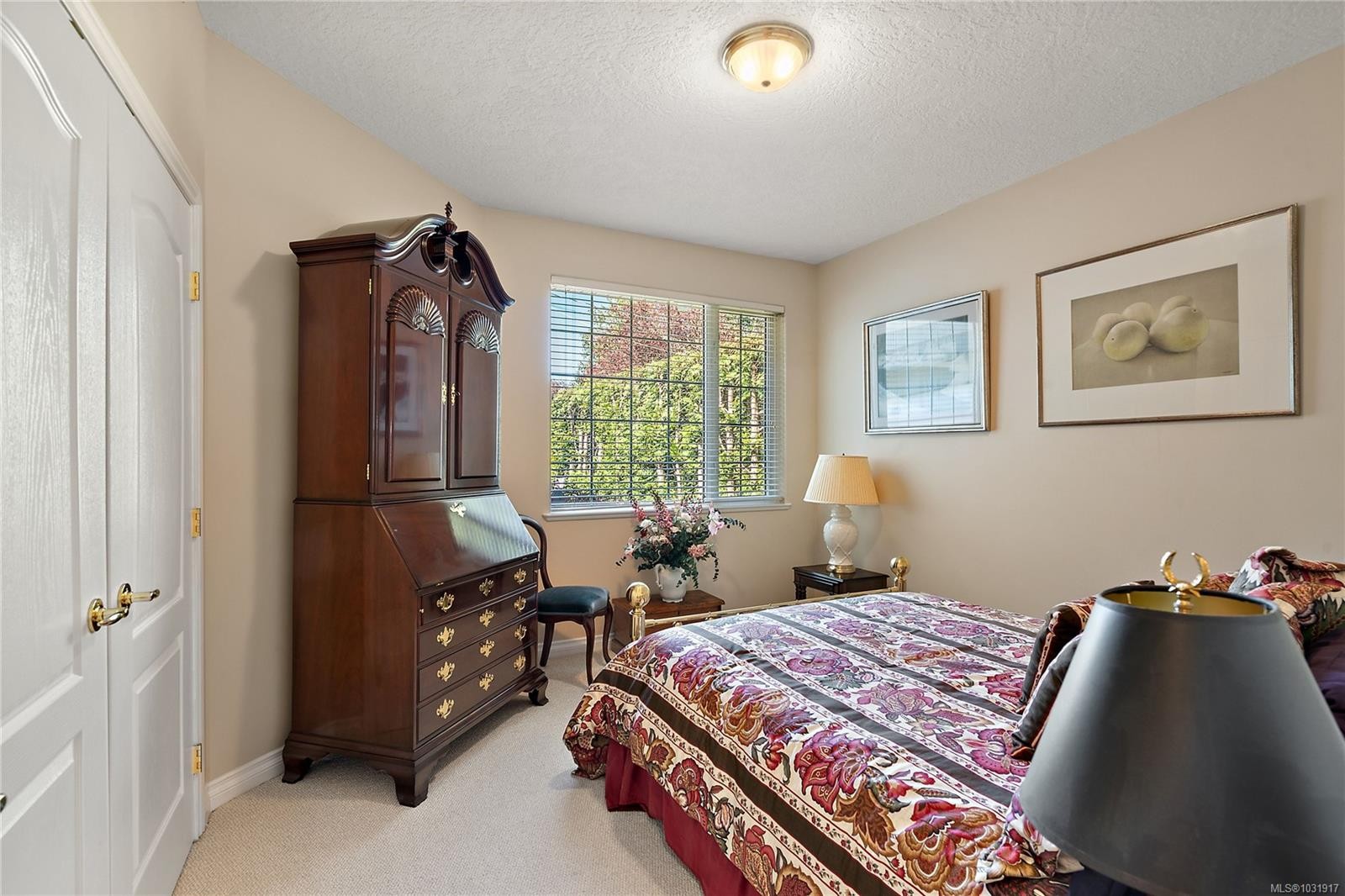 10007 Third St, Sidney, BC