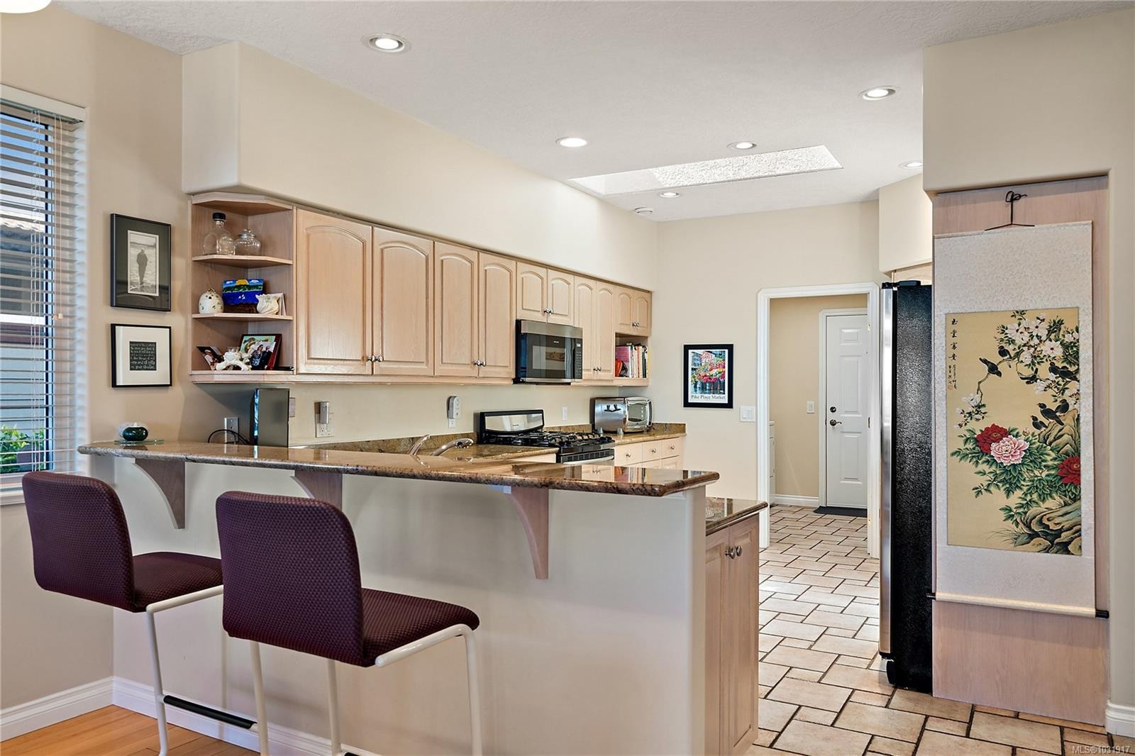 10007 Third St, Sidney, BC