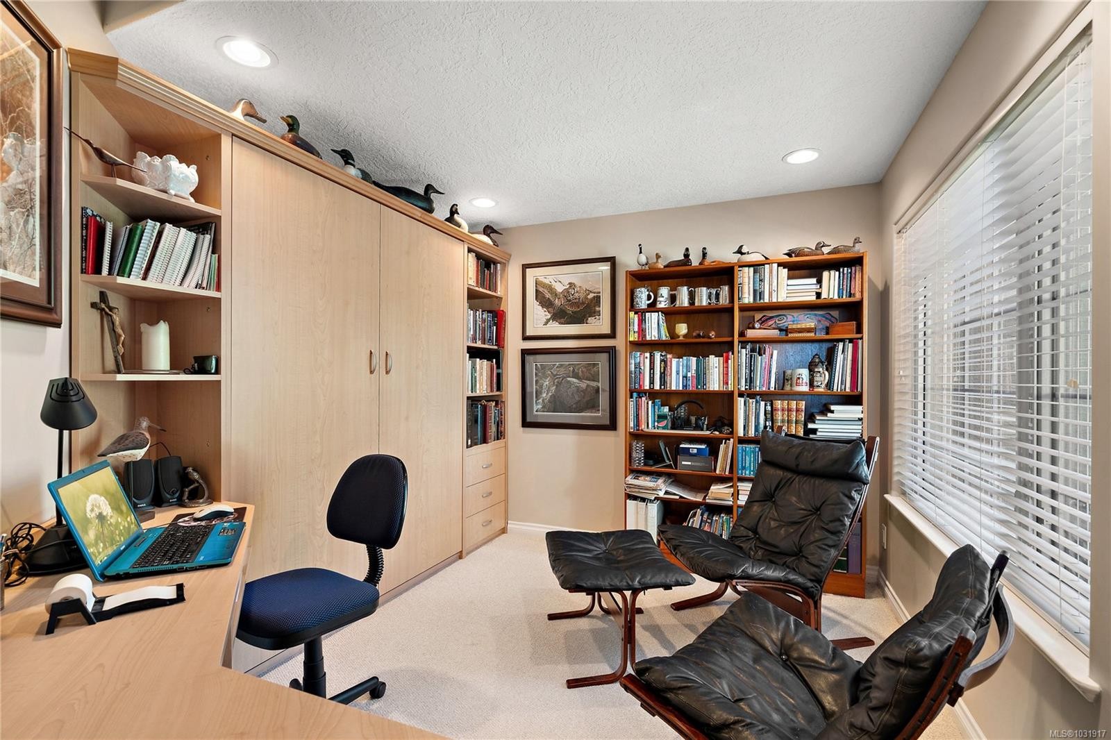 10007 Third St, Sidney, BC