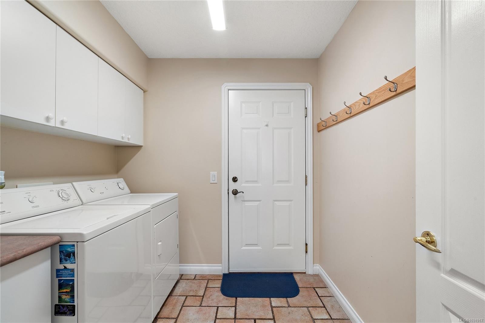 10007 Third St, Sidney, BC