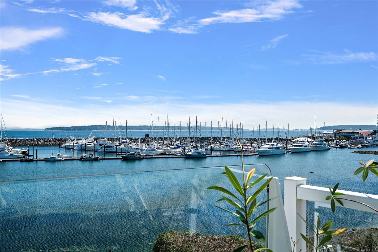 10007 Third St, Sidney, BC