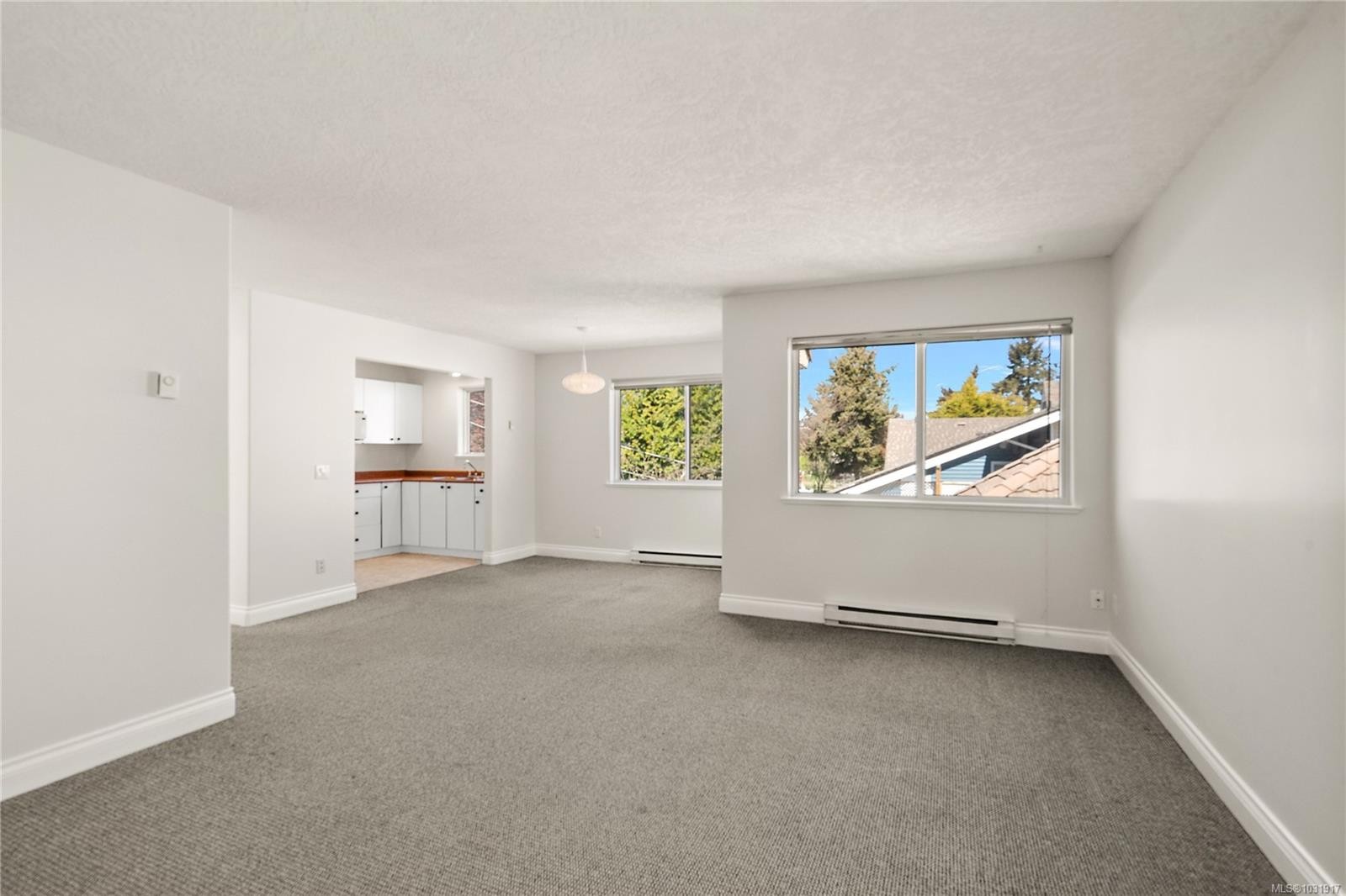 10007 Third St, Sidney, BC