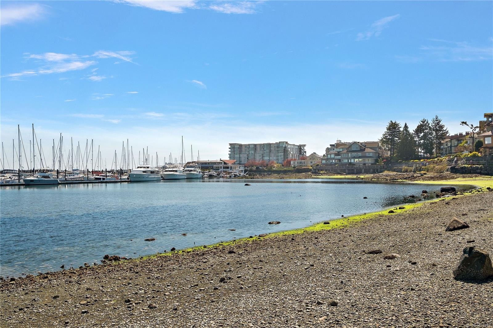 10007 Third St, Sidney, BC