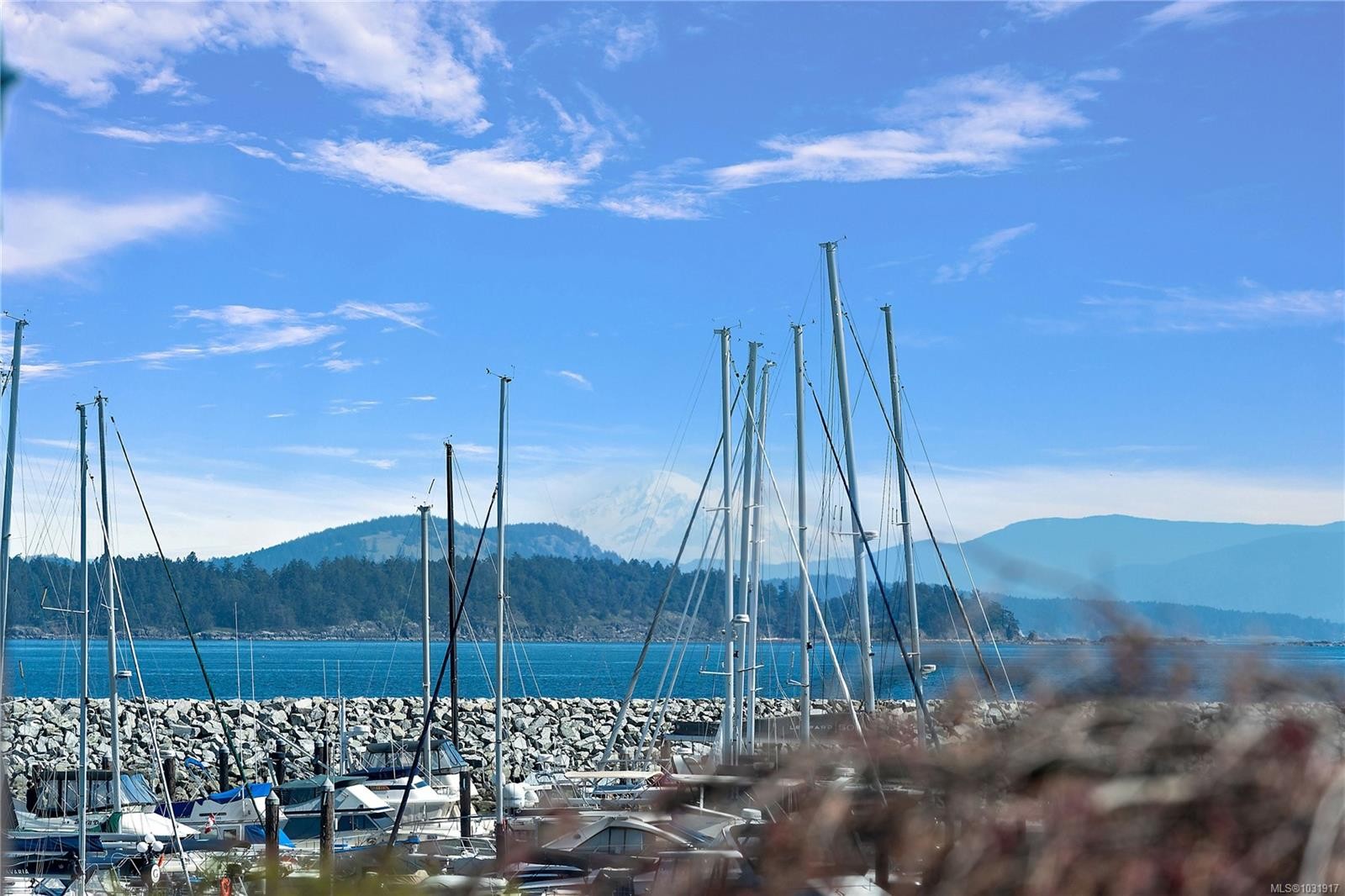 10007 Third St, Sidney, BC