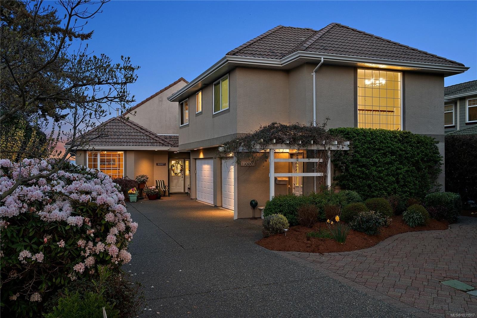 10007 Third St, Sidney, BC