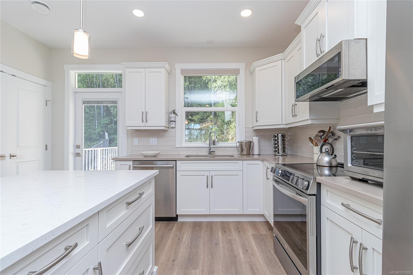 944 Craig Rd, Ladysmith, BC