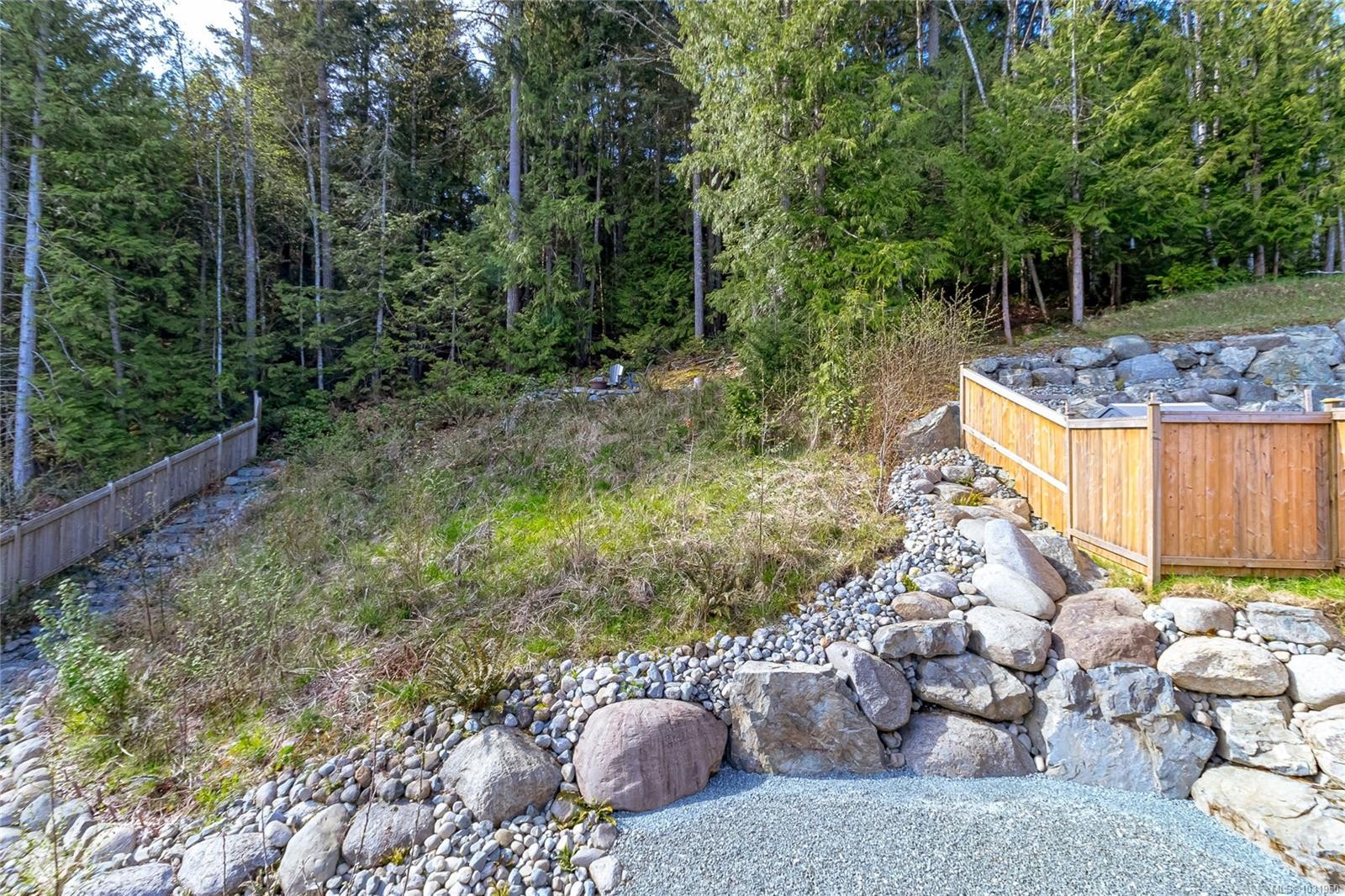 944 Craig Rd, Ladysmith, BC