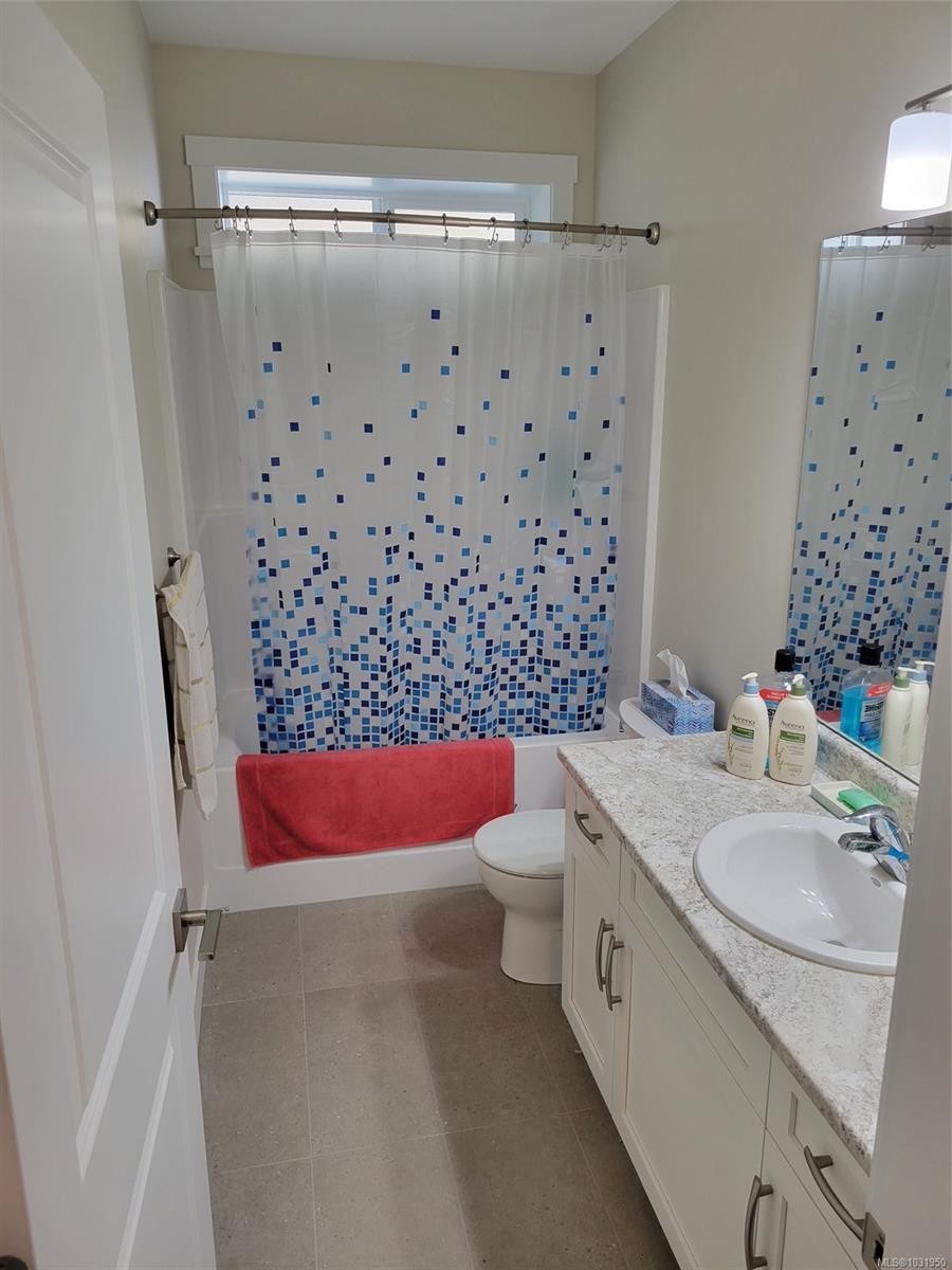944 Craig Rd, Ladysmith, BC
