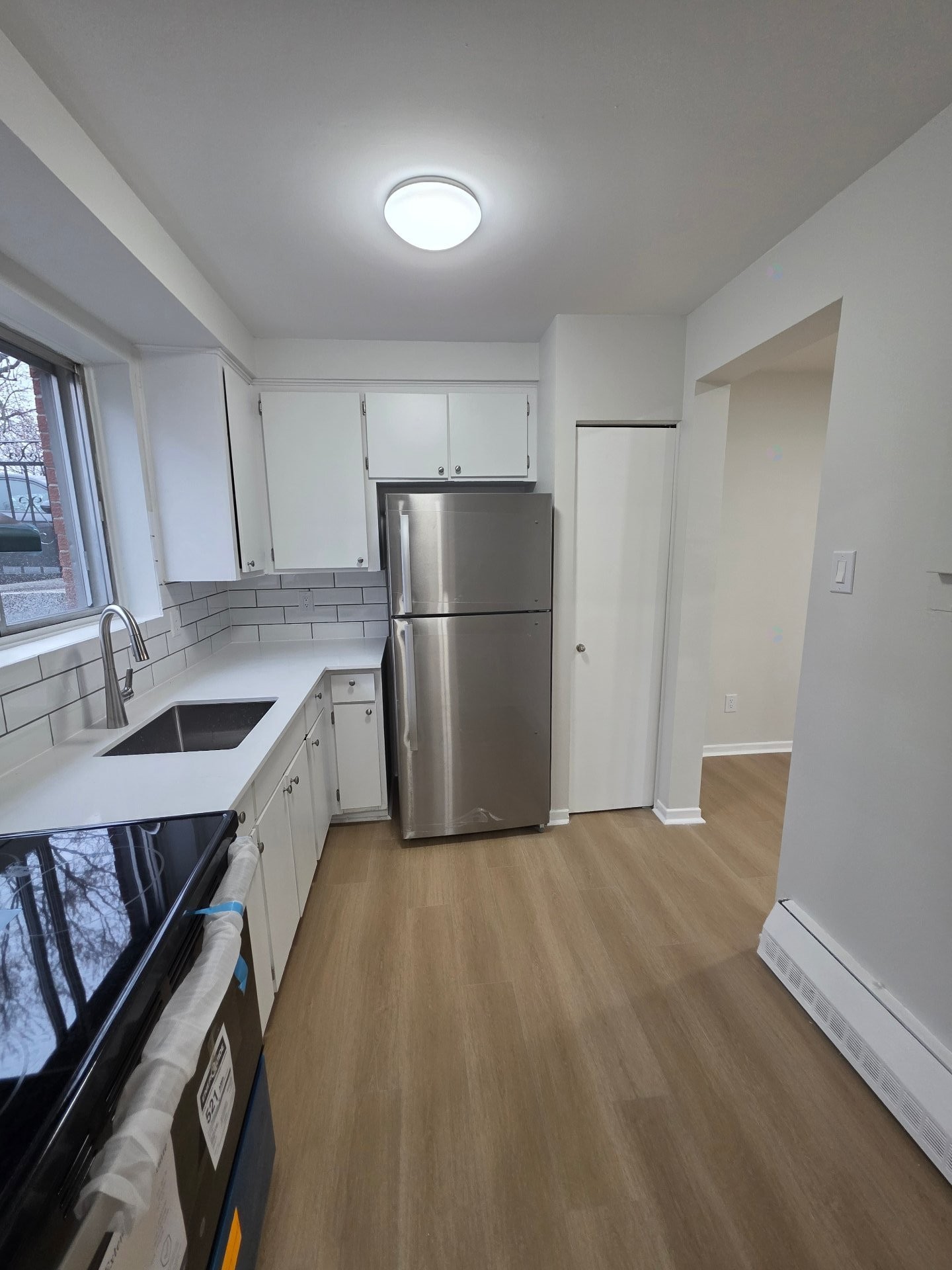 Kitchen - 9-550 Rue Varennes, Longueuil (Le Vieux-Longueuil), QC - Indoor Photo Showing Kitchen