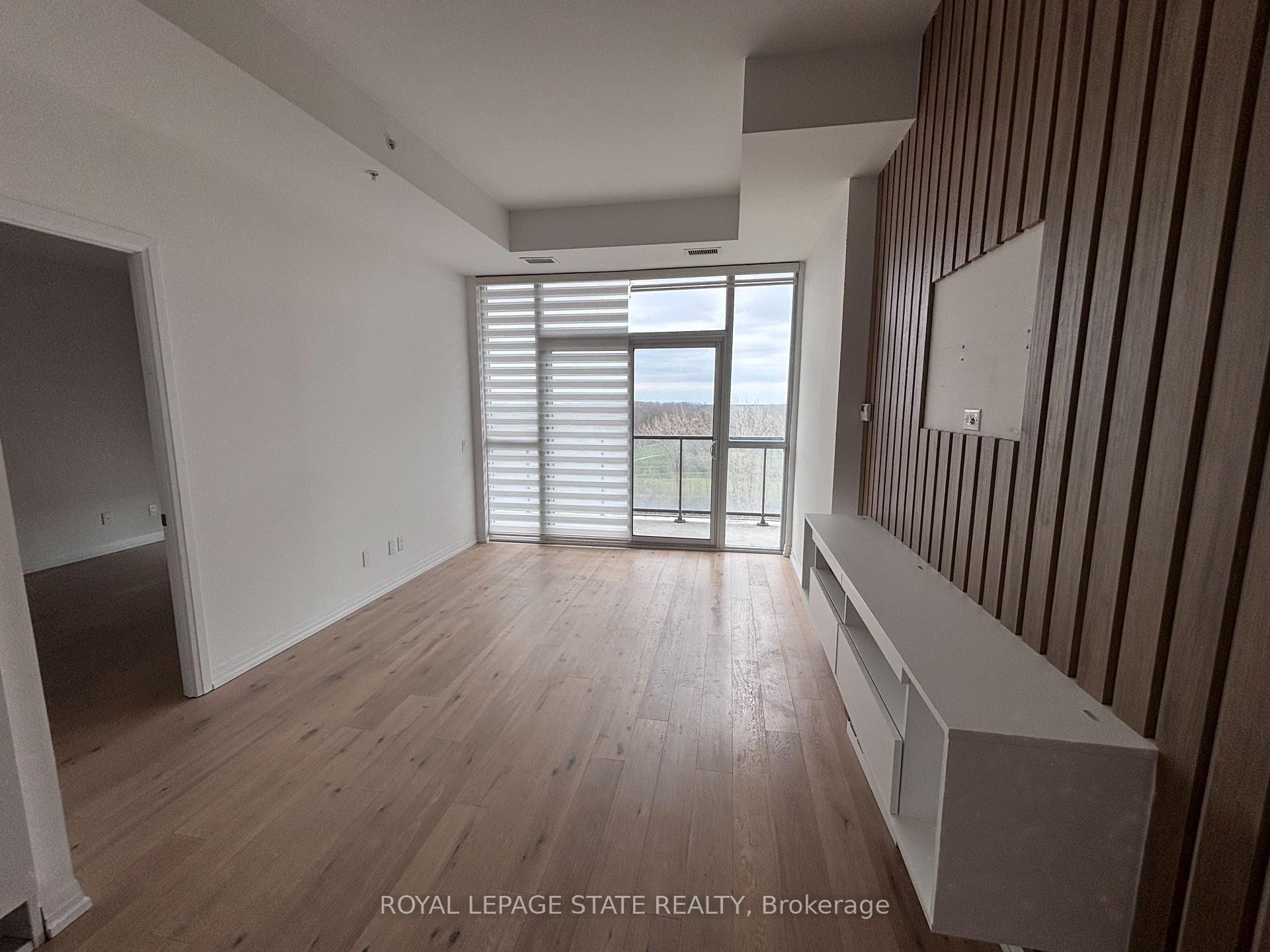 803-7711 Green Vista Gate, Niagara Falls, ON - Indoor Photo Showing Other Room