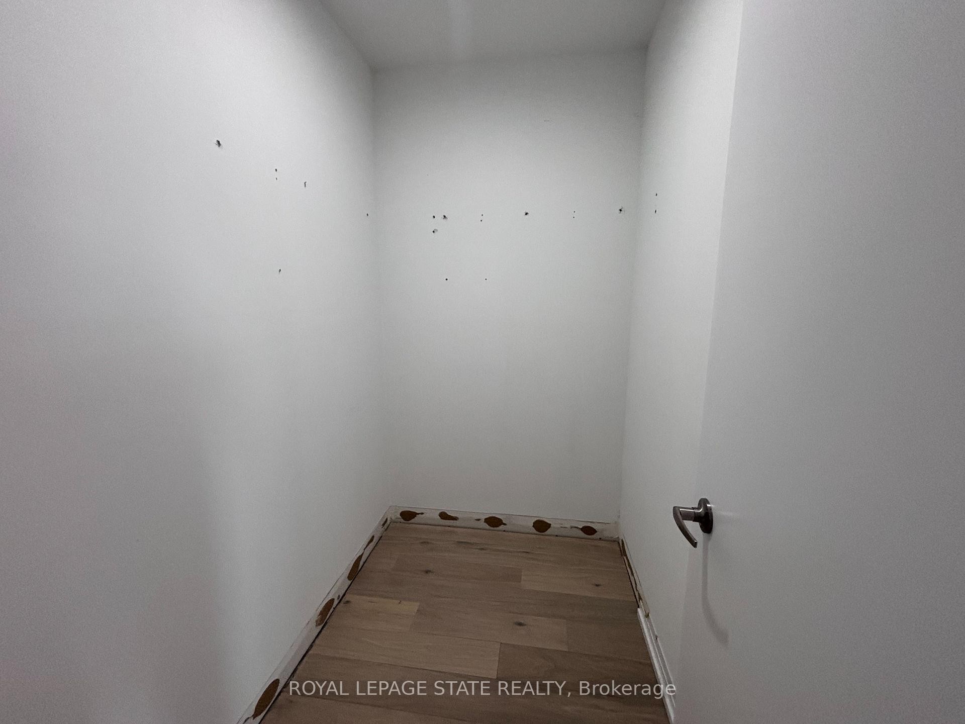 803-7711 Green Vista Gate, Niagara Falls, ON - Indoor Photo Showing Other Room