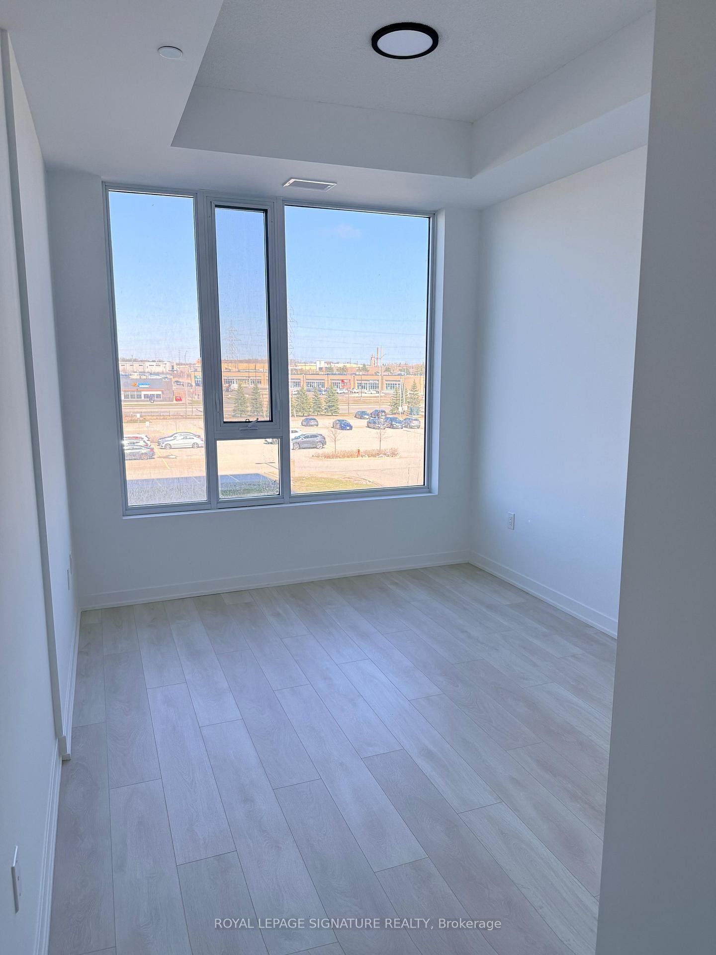 331-4878 Powers Common Boulevard, Burlington, ON - Indoor Photo Showing Other Room