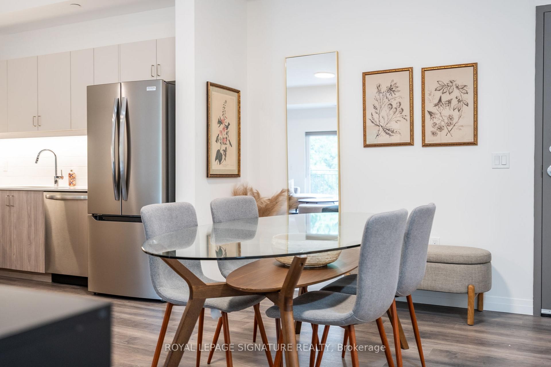 Model-98 Moore Street, St. Thomas, ON - Indoor Photo Showing Dining Room