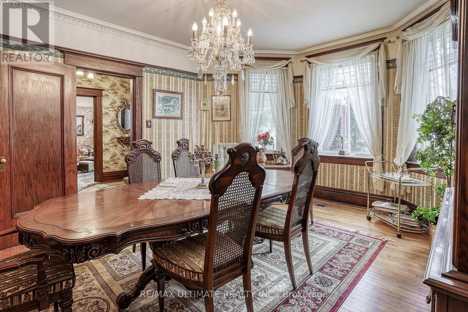 456 Manse Road, Toronto, ON - Indoor Photo Showing Dining Room