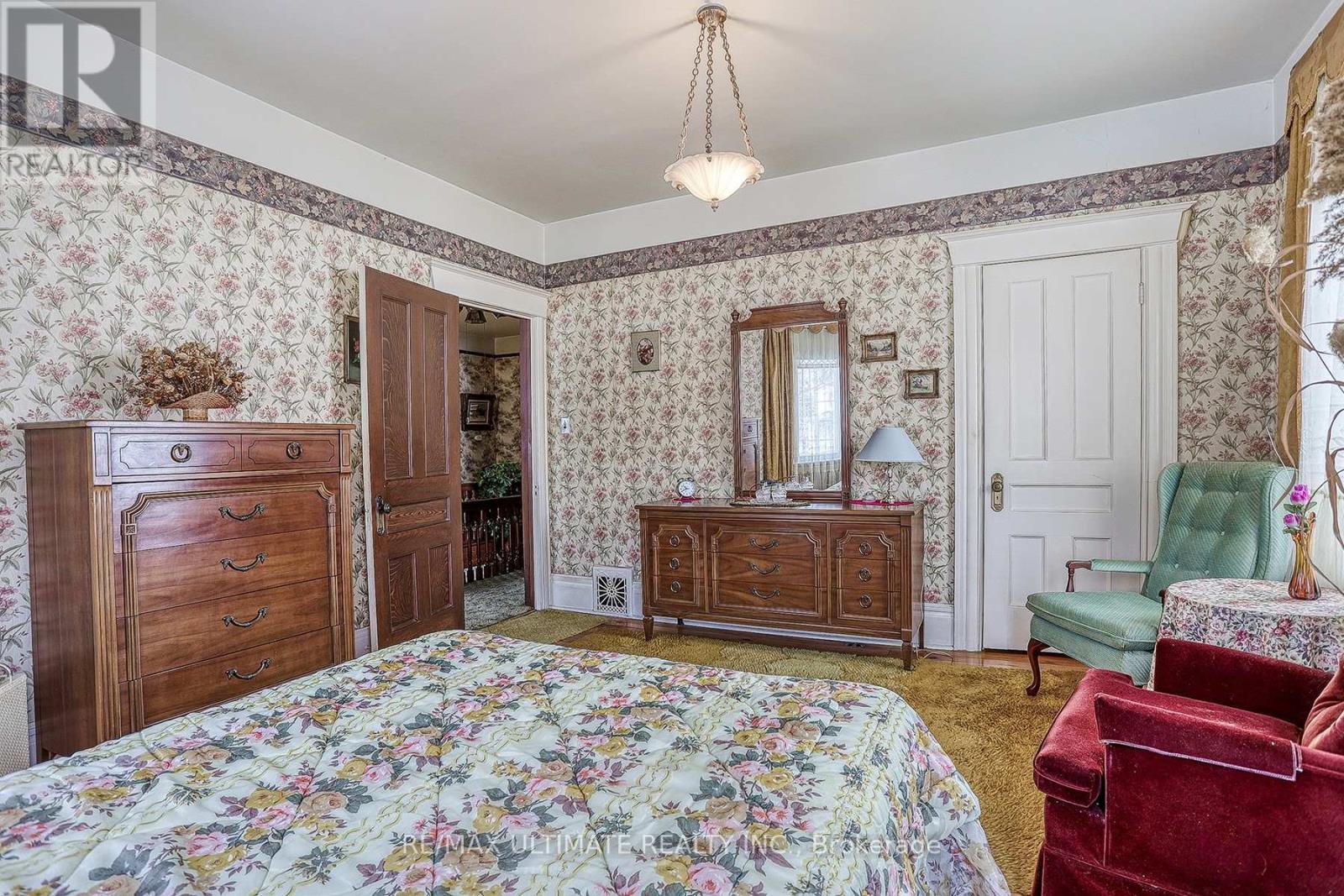456 Manse Road, Toronto, ON - Indoor Photo Showing Bedroom
